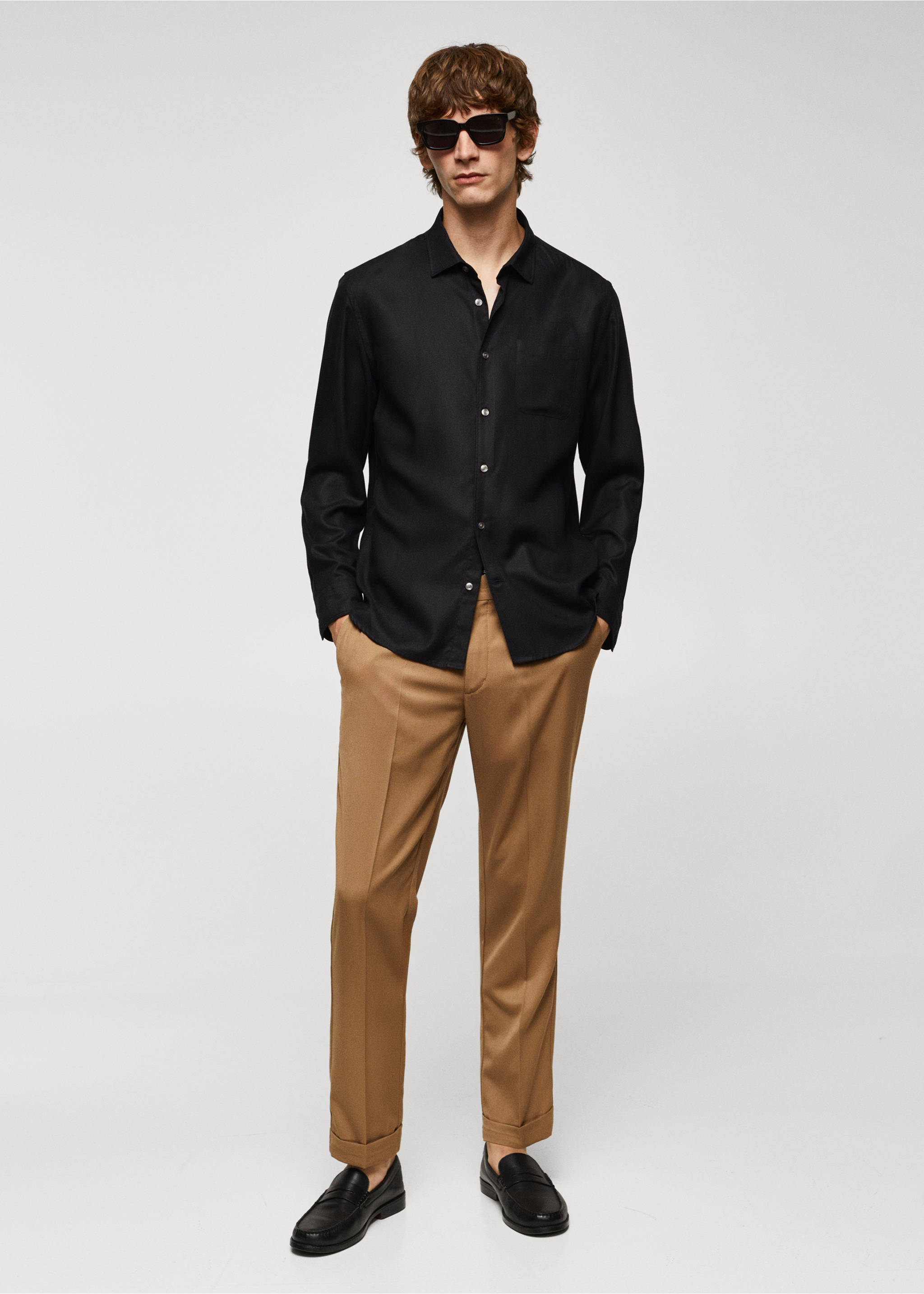 Chemise 100 % Tencel poche - Plan général, Noir. Ref: 57015956-00.