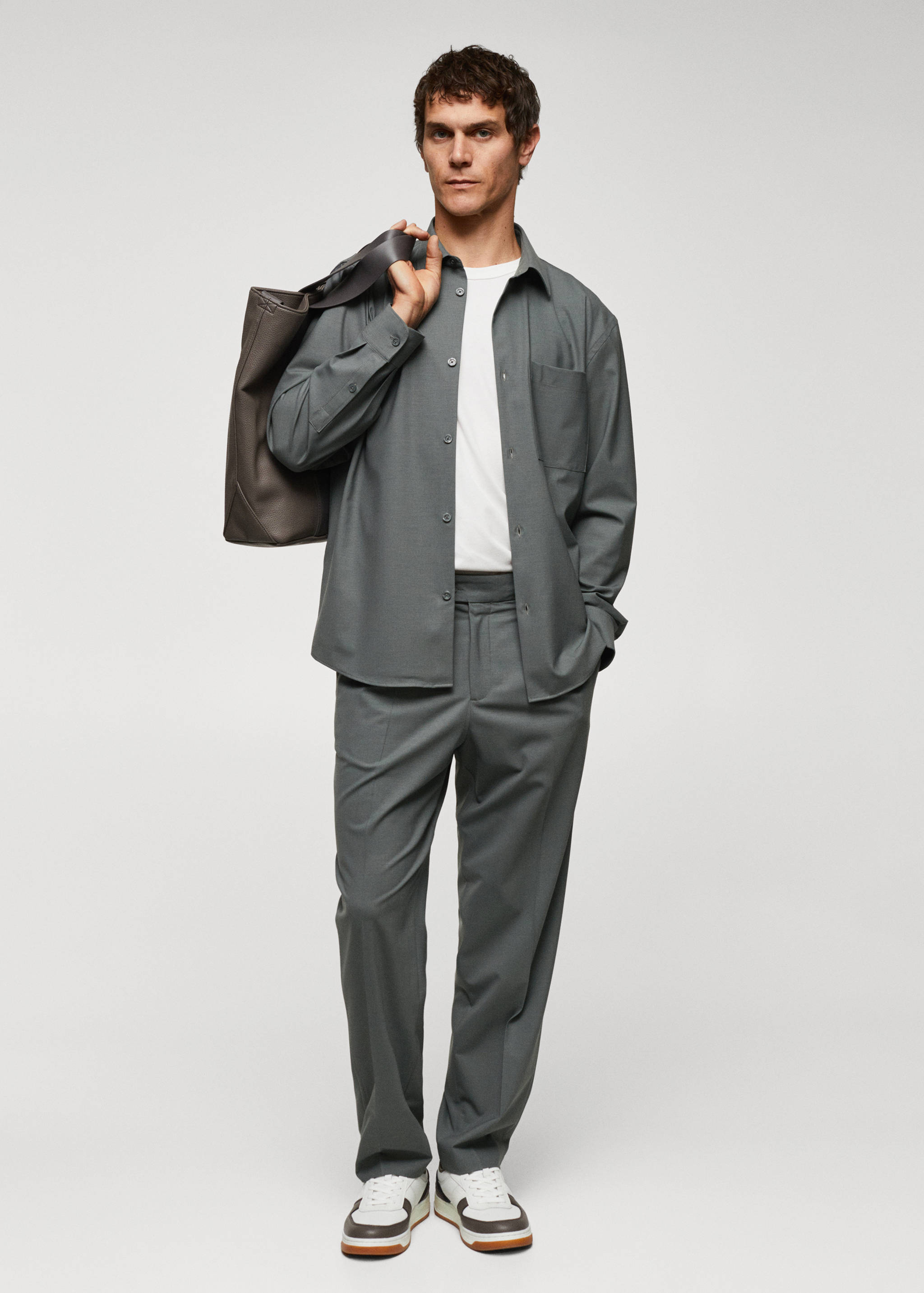 Relaxed-fit wool trousers - General plane
