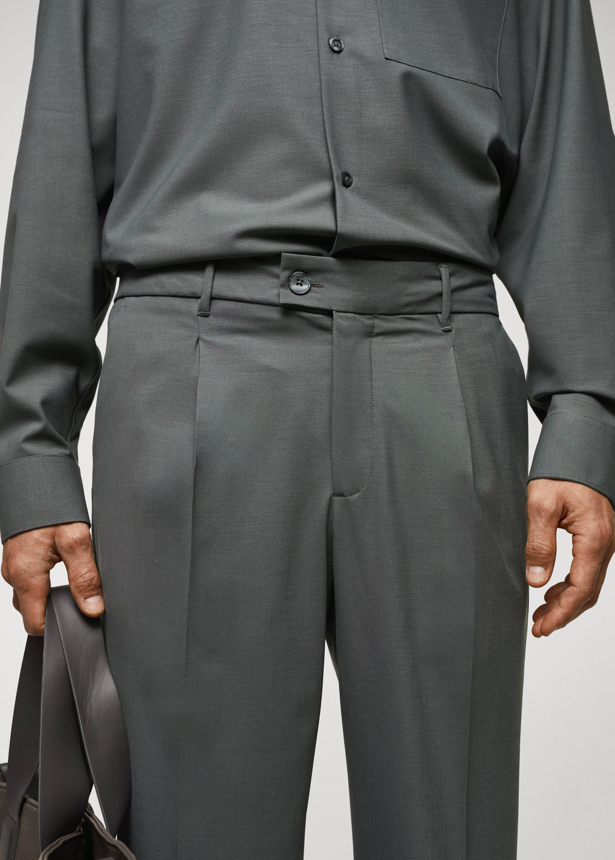 Relaxed-fit wool trousers - Details of the article 1