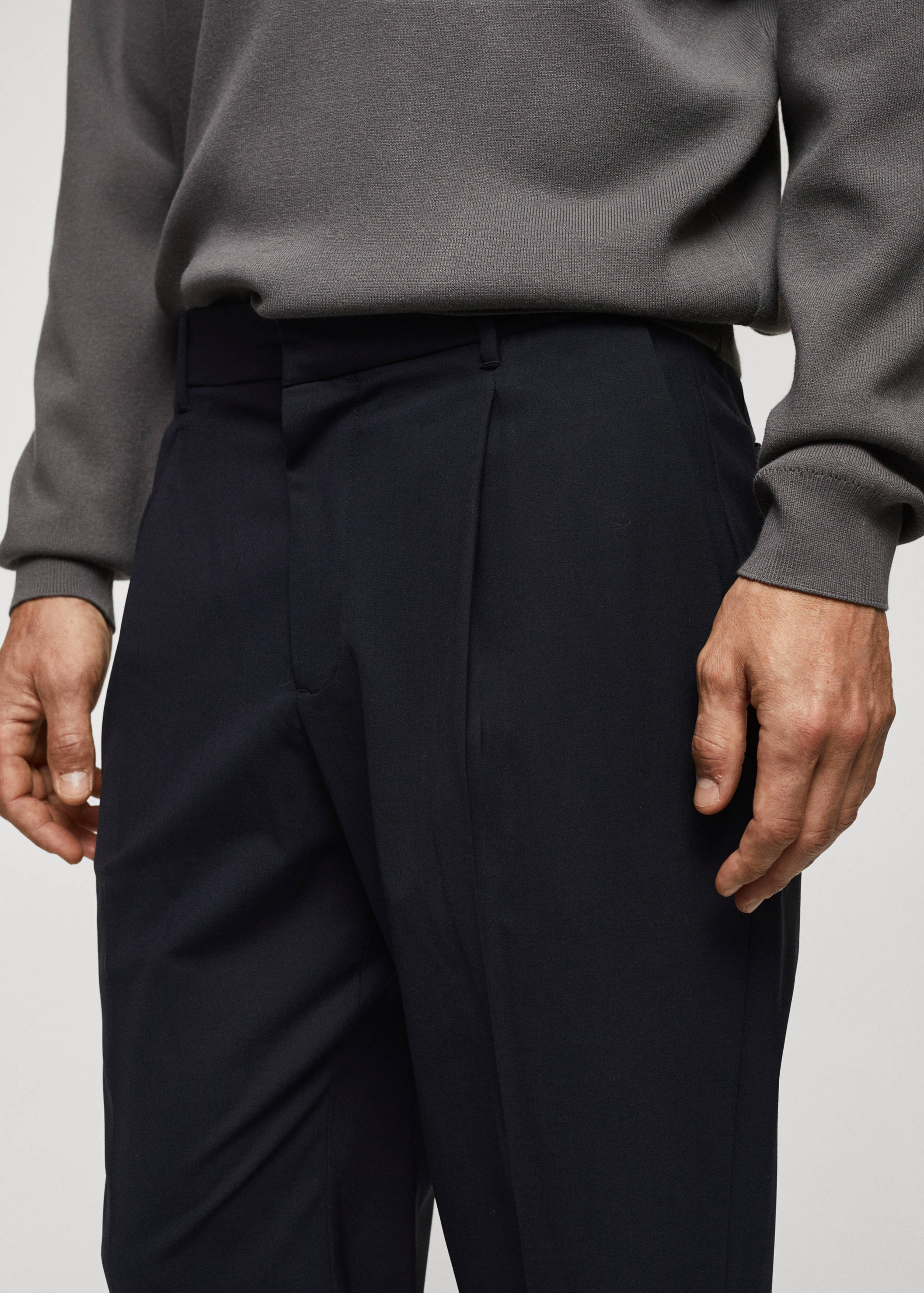 Relaxed-fit wool trousers - Details of the article 1