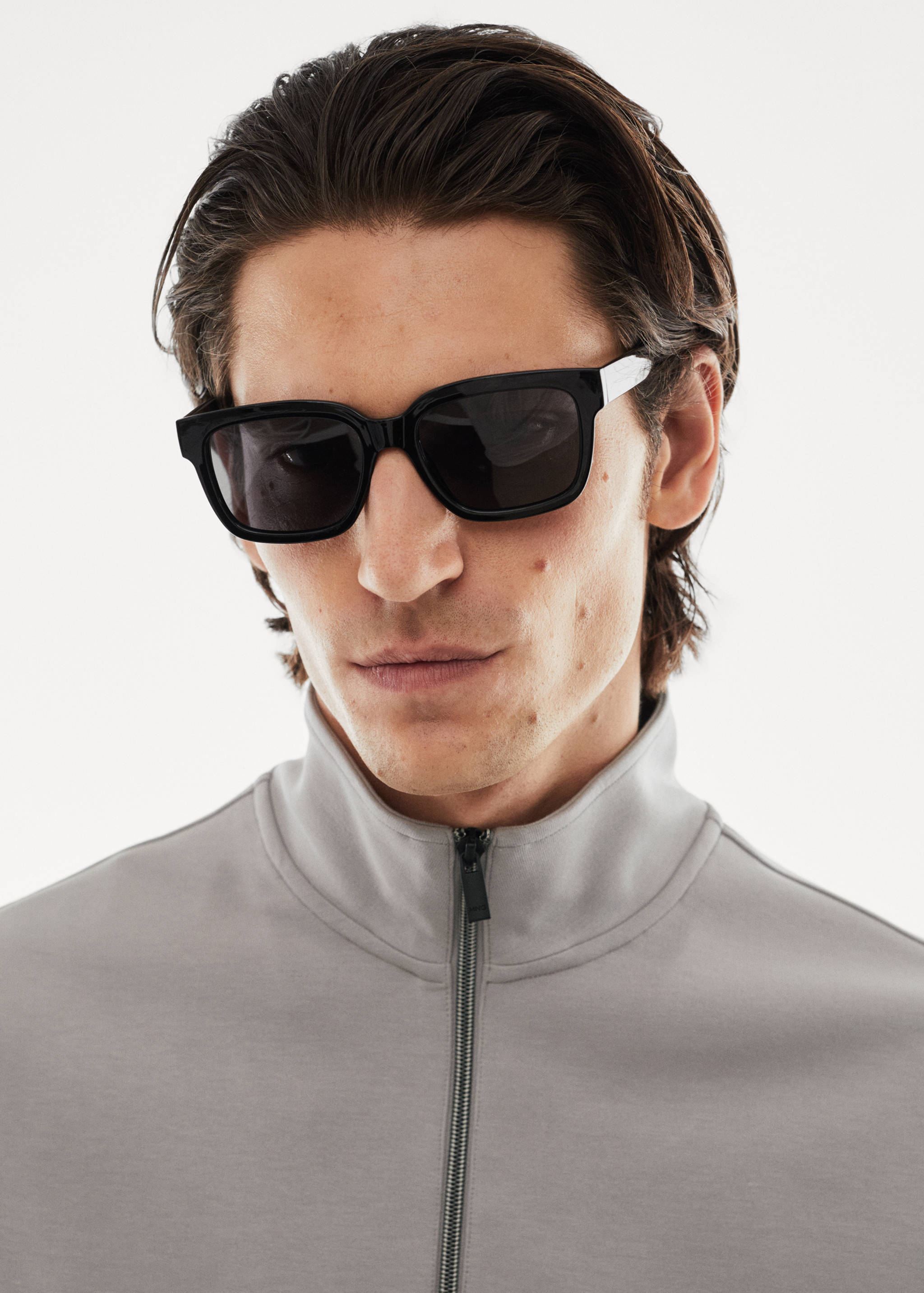 Breathable zip-neck sweatshirt - Details of the article 1