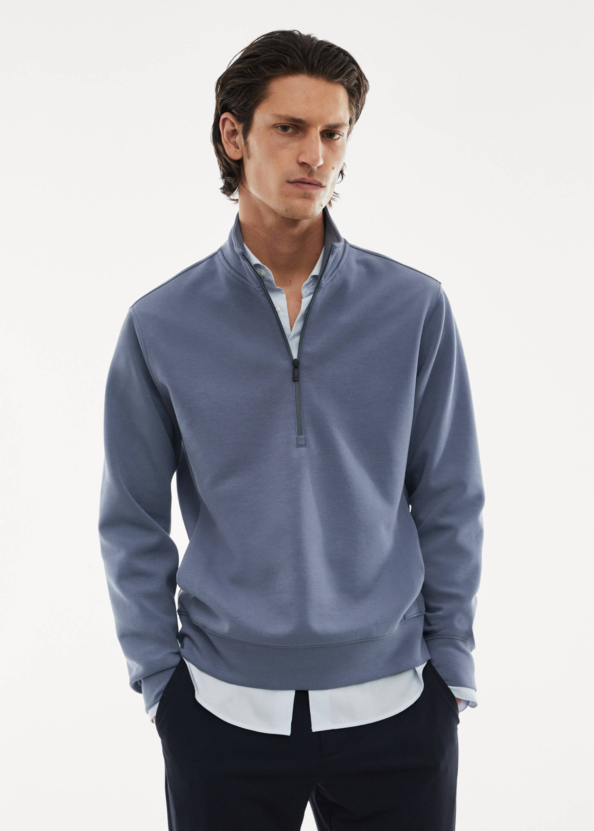 Breathable zip-neck sweatshirt - Medium plane