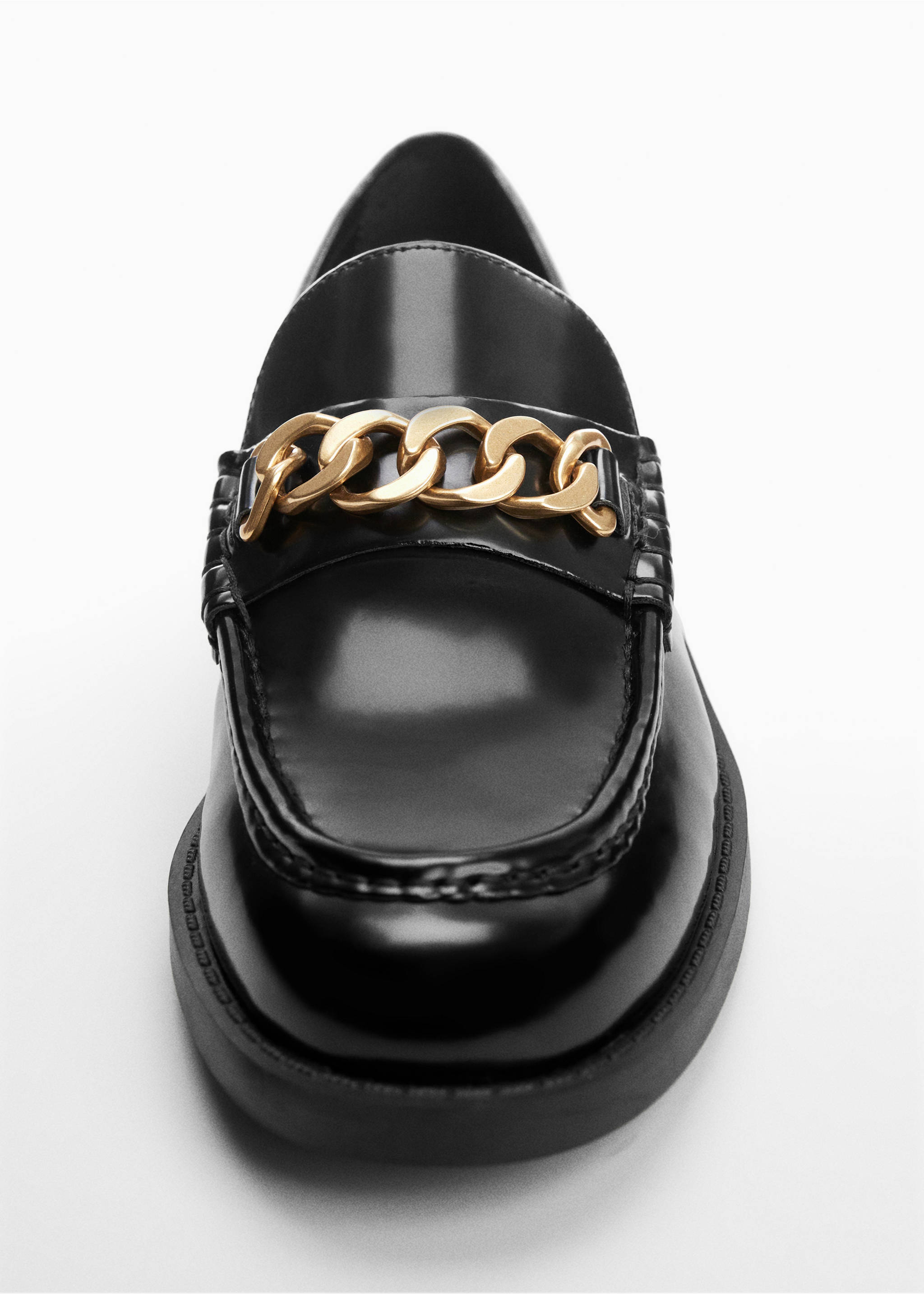 Chain loafers - Details of the article 2, Black. Ref: 57015974-00.