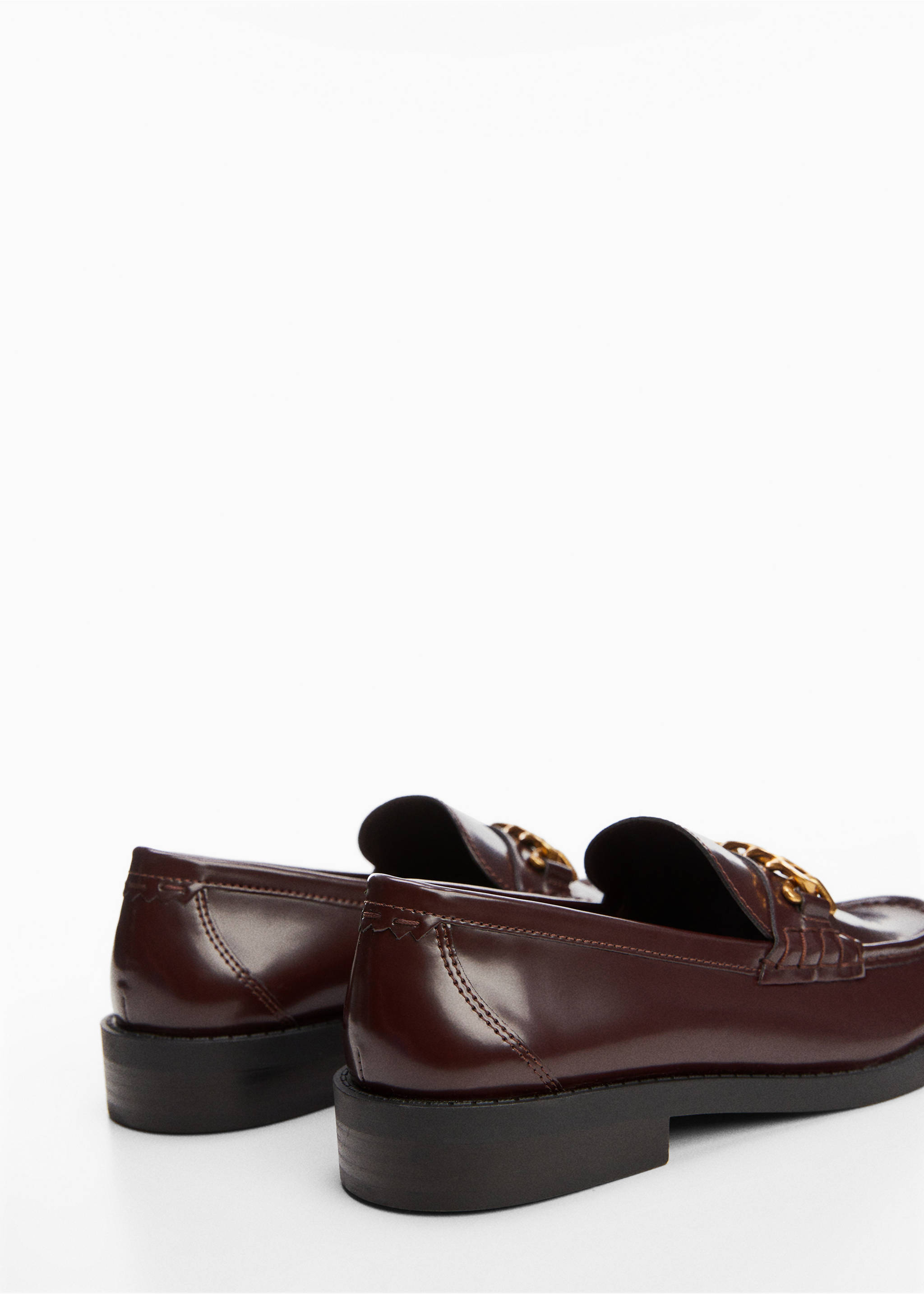 Chain loafers - Details of the article 1, Burgundy. Ref: 57015975-00.