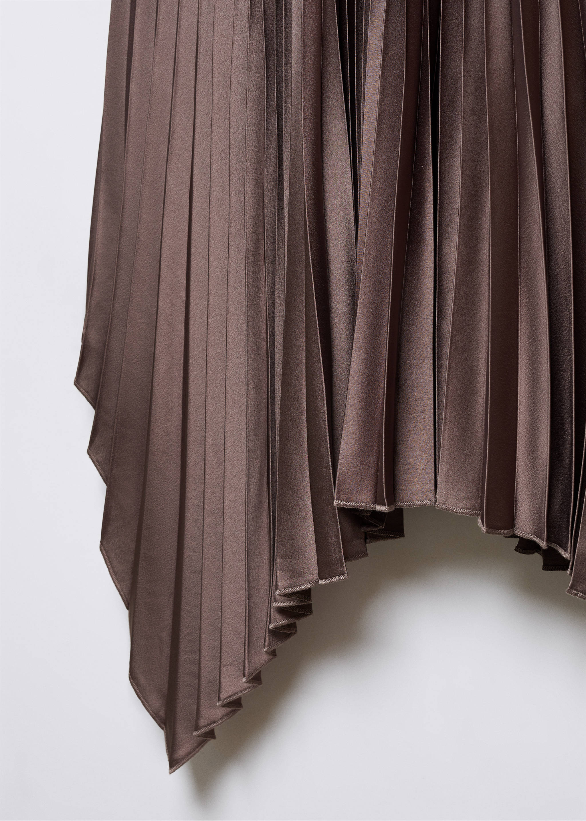 Irregular pleated skirt - Details of the article 8