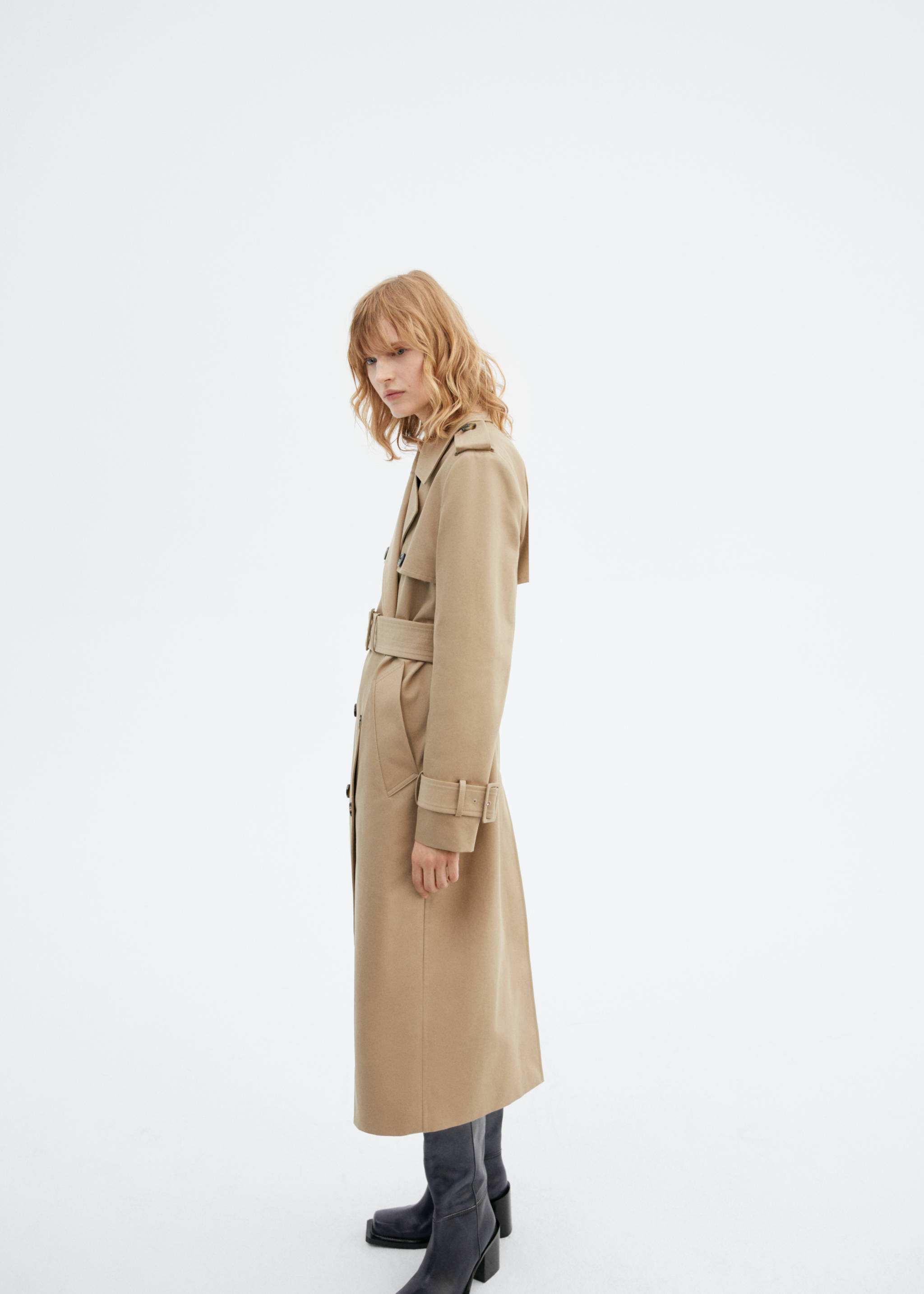 Water-repellent premium trench coat - Details of the article 2