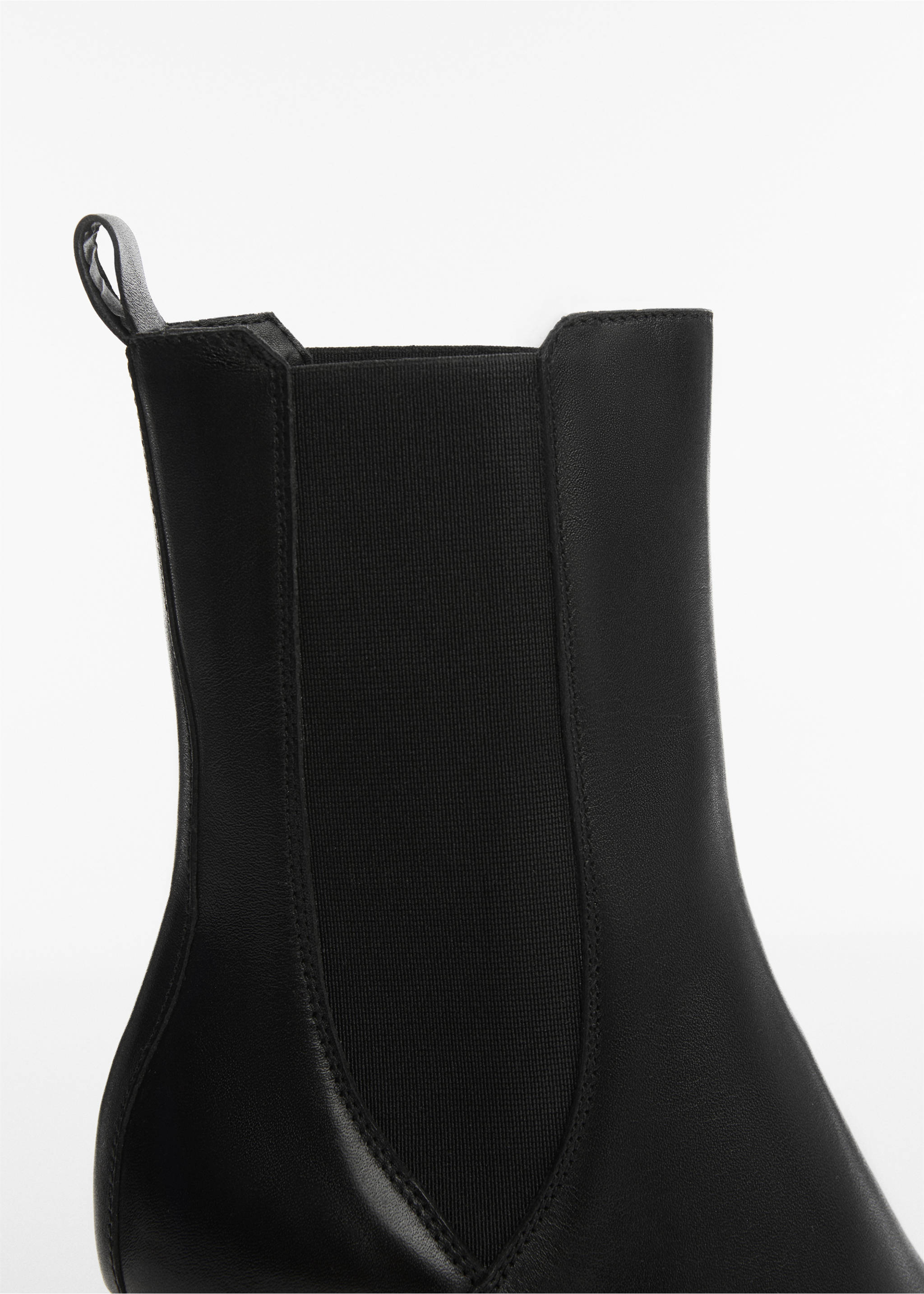Leather heeled boots - Details of the article 1, Black. Ref: 57016032-00.