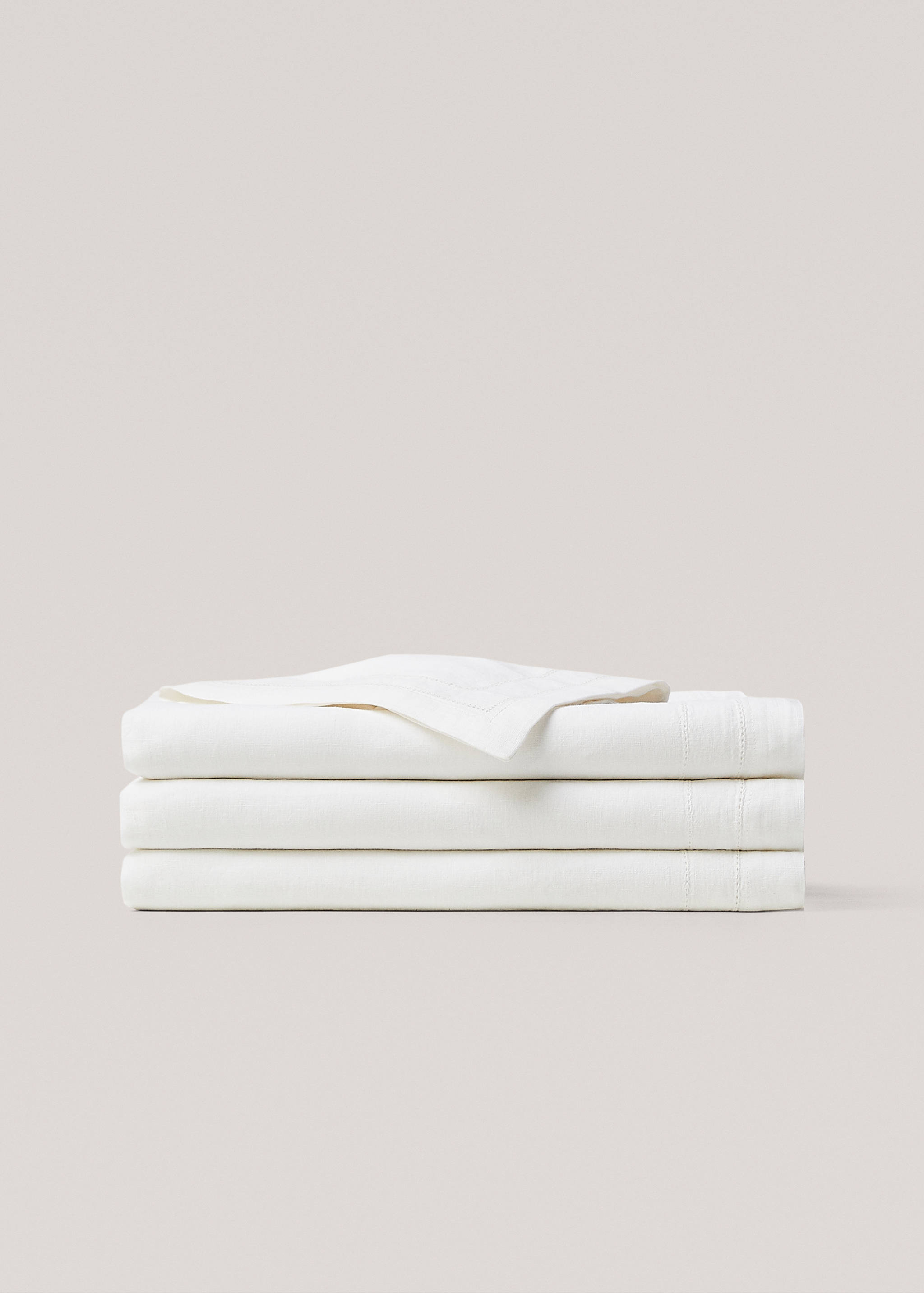 100% linen tablecloth with seam detail 170x170cm - Article without model