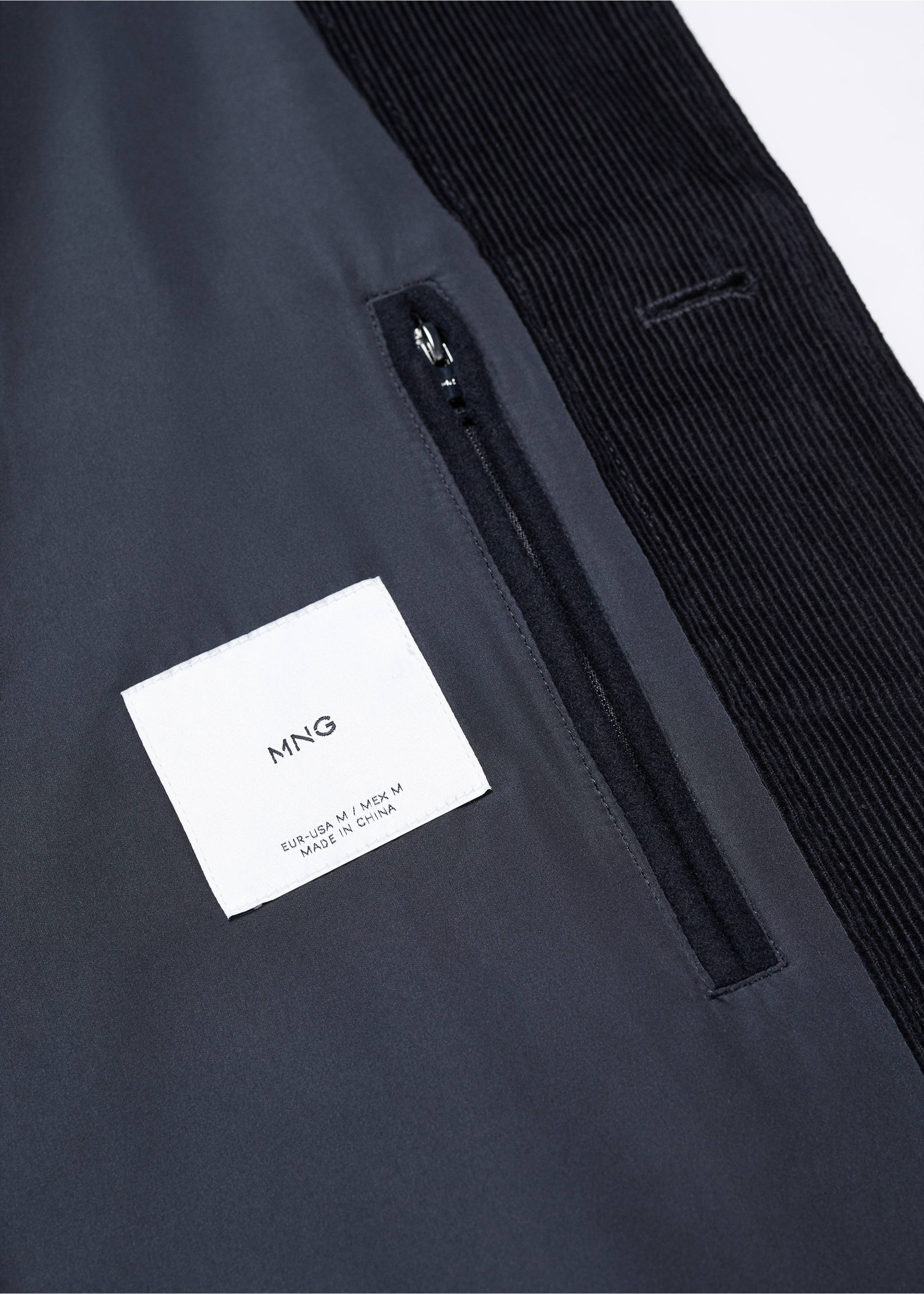 Recycled wool coat with hood - Details of the article 8, Dark Navy. Ref: 57017711-00.
