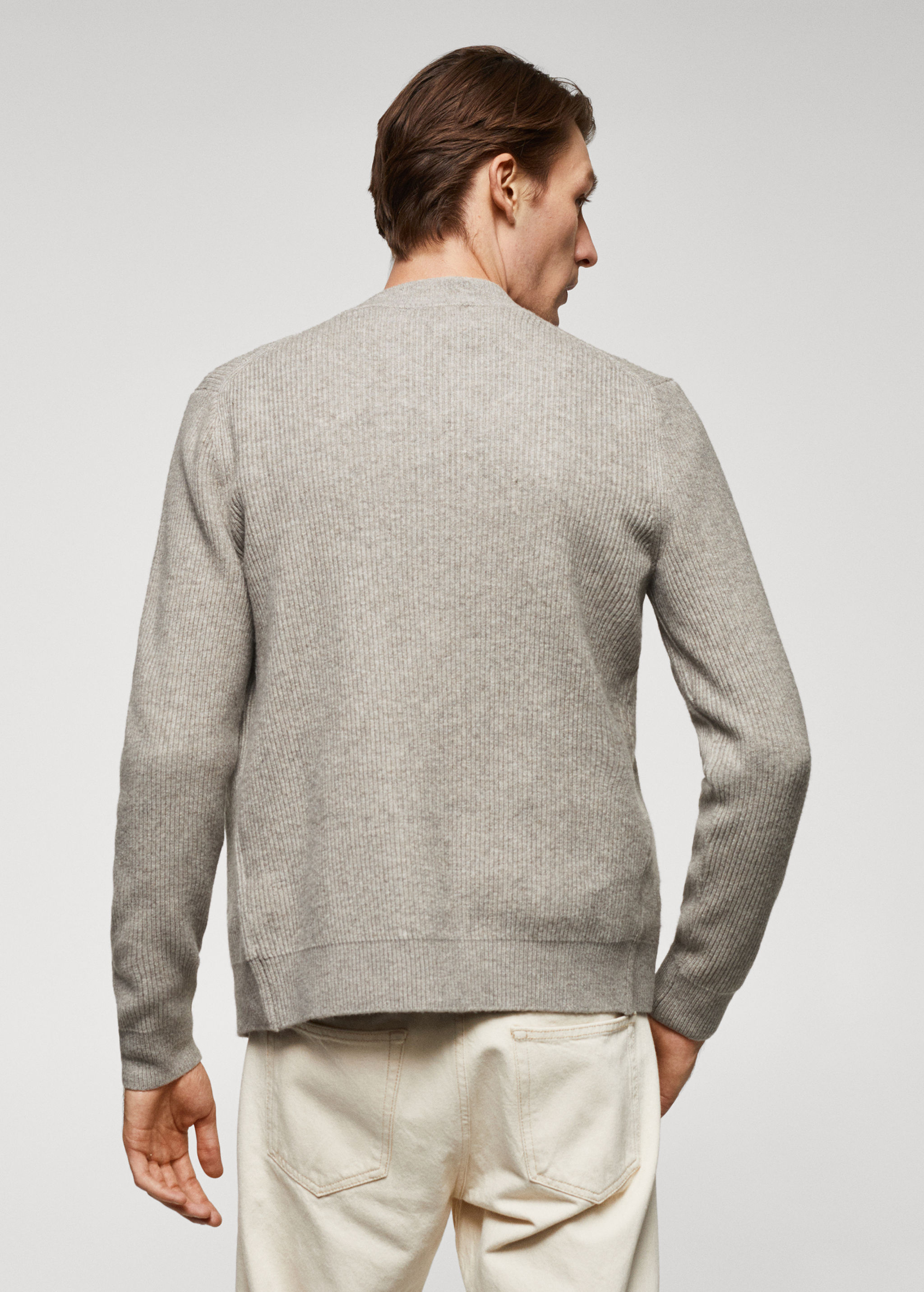 Gerippter Cardigan aus Wollgemisch - Rückseite des Artikels