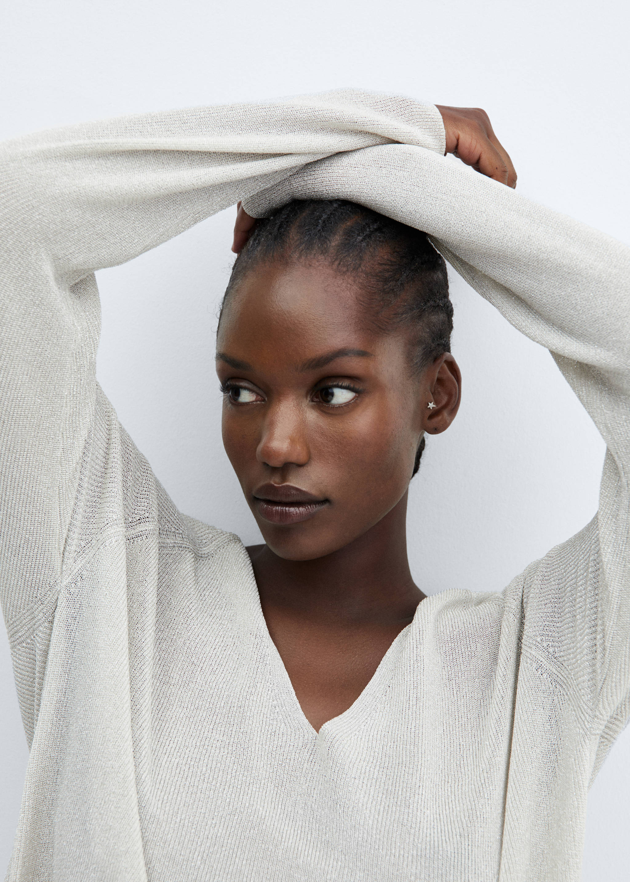 V-neck lurex sweater - Details of the article 4