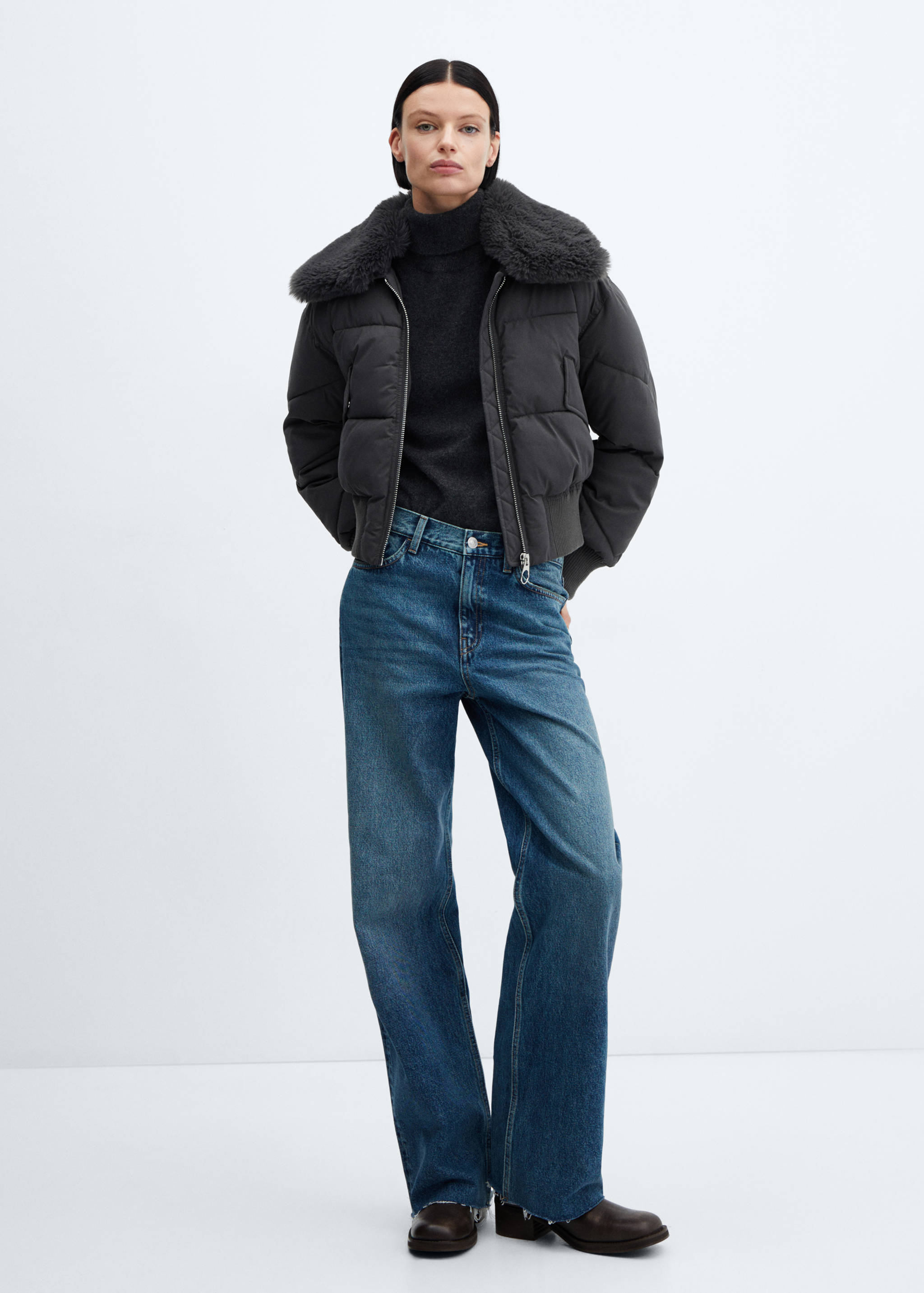 Anorak im Bomberjacken-Stil mit Fell-Kragen - Allgemeine Ansicht