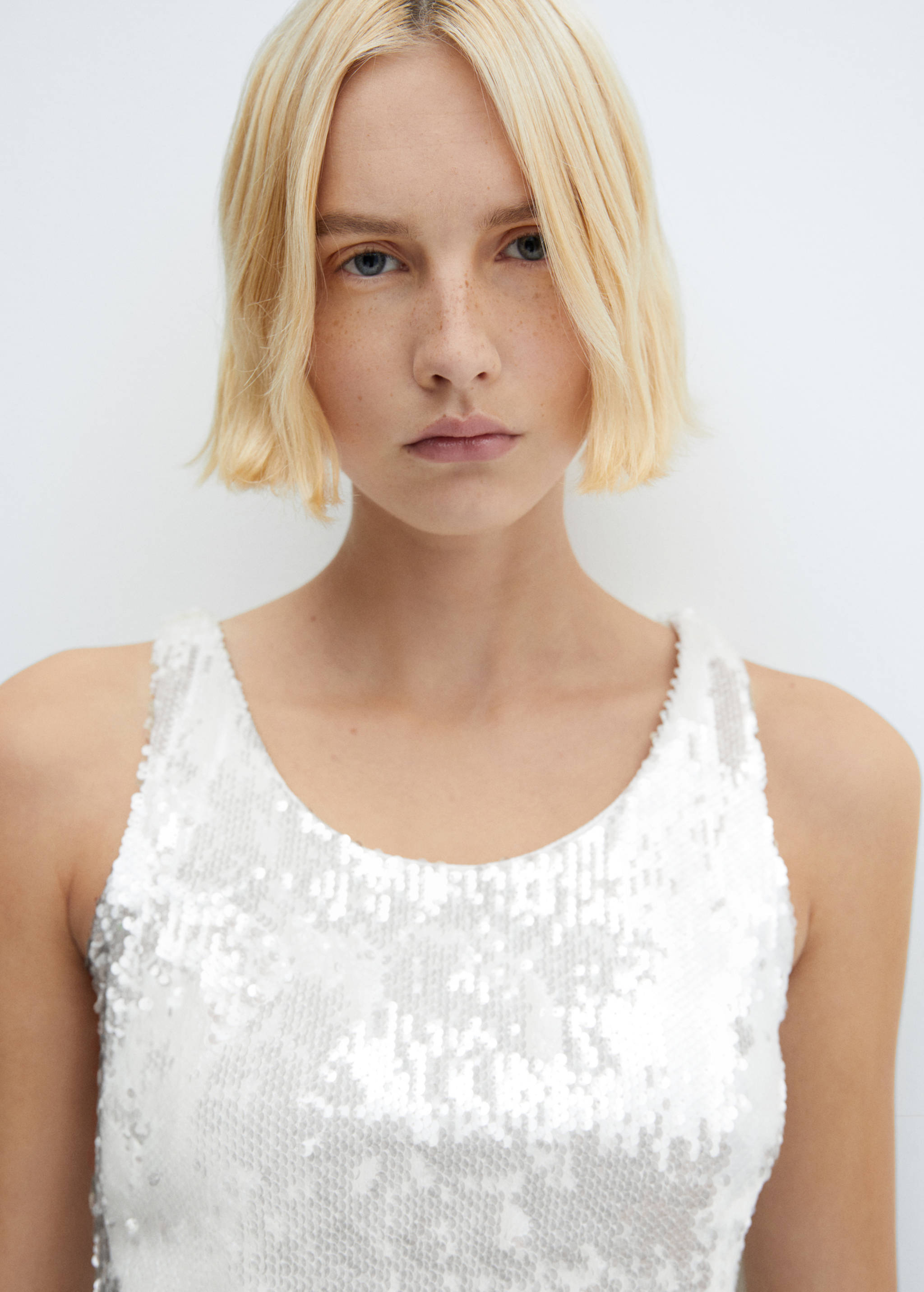 Sequined tank top - Details of the article 1