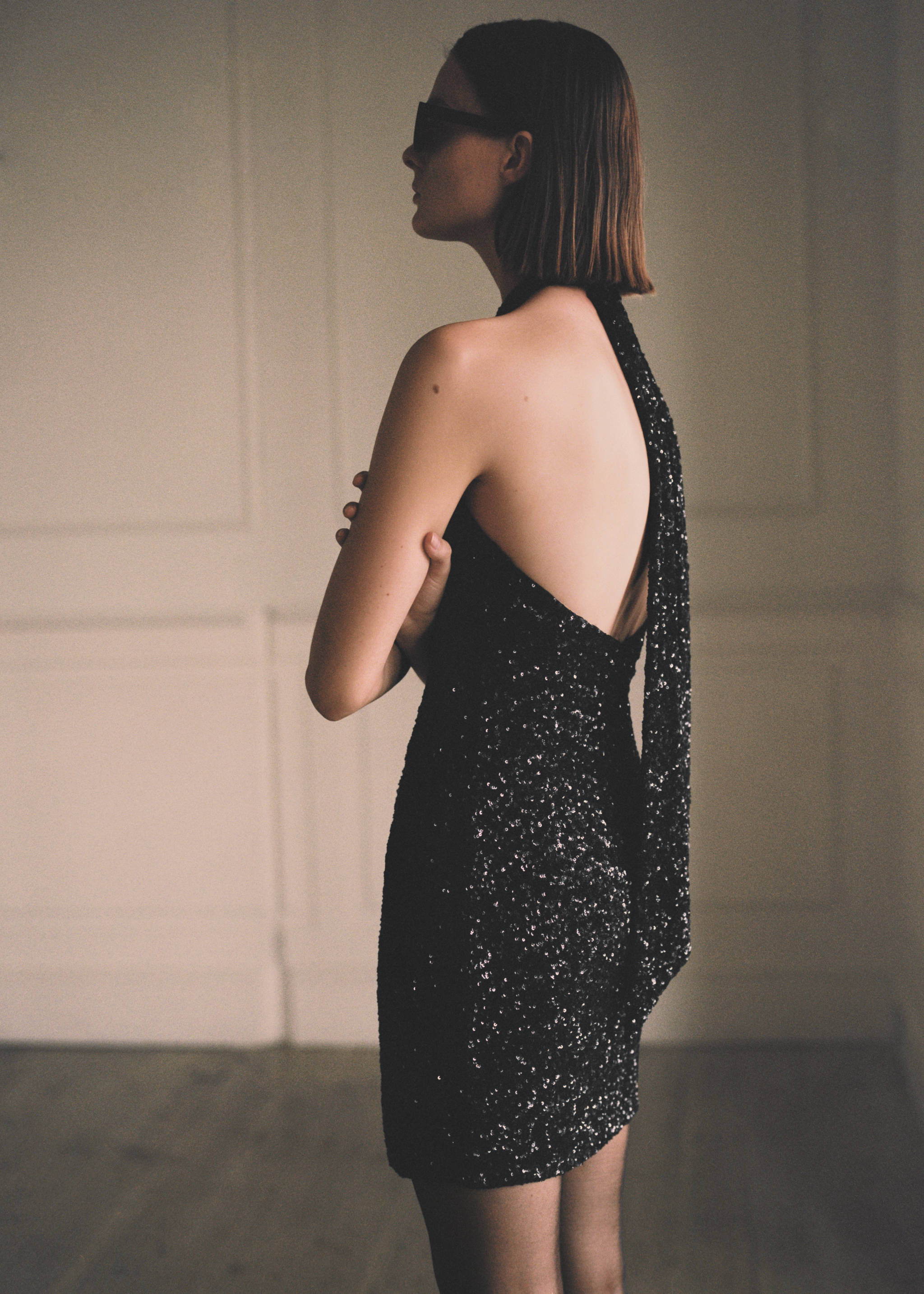 Sukienka z cekinami dekolt halter - Szczegóły artykułu 6