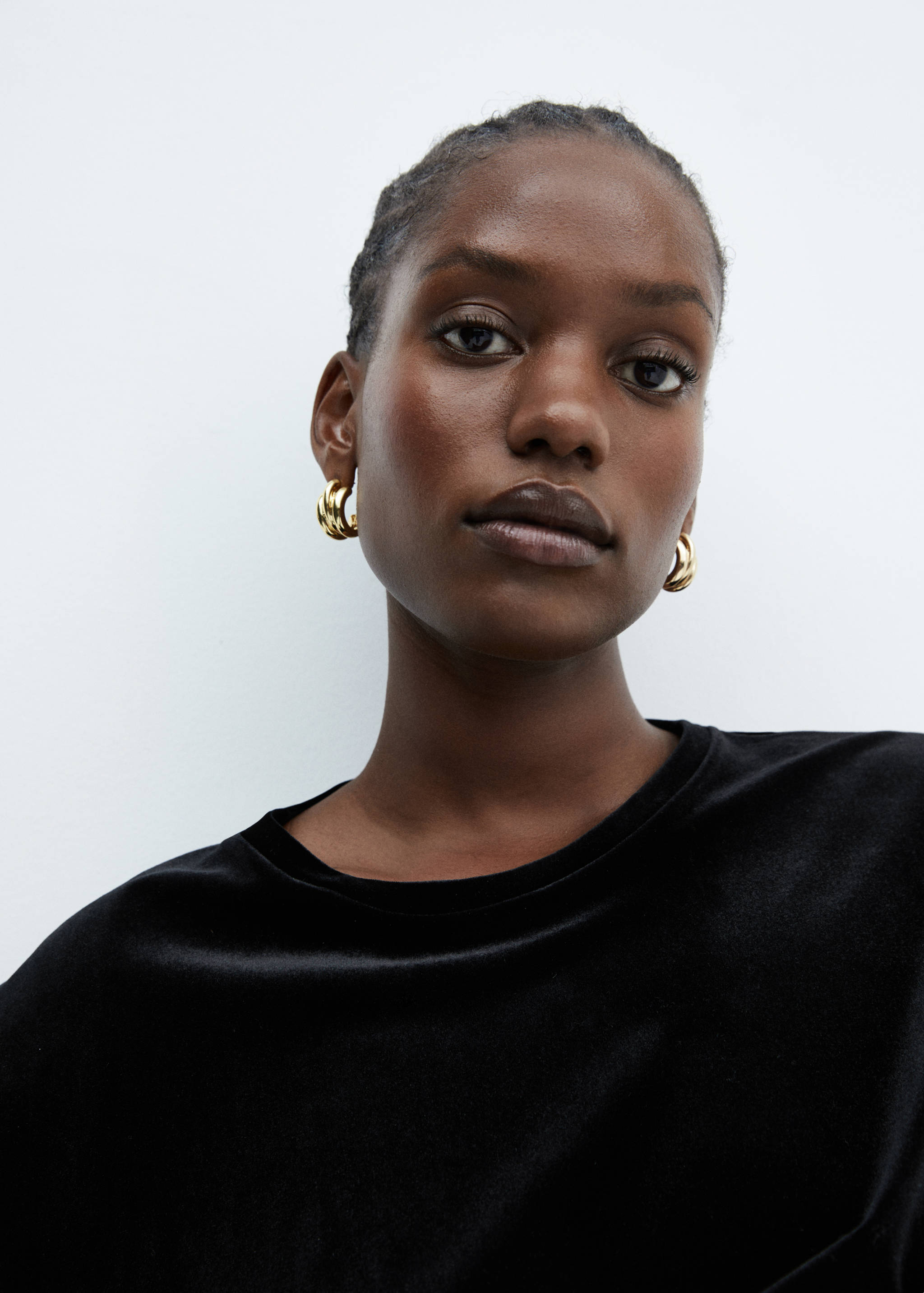 T-shirt with velvet shoulder pads - Details of the article 4