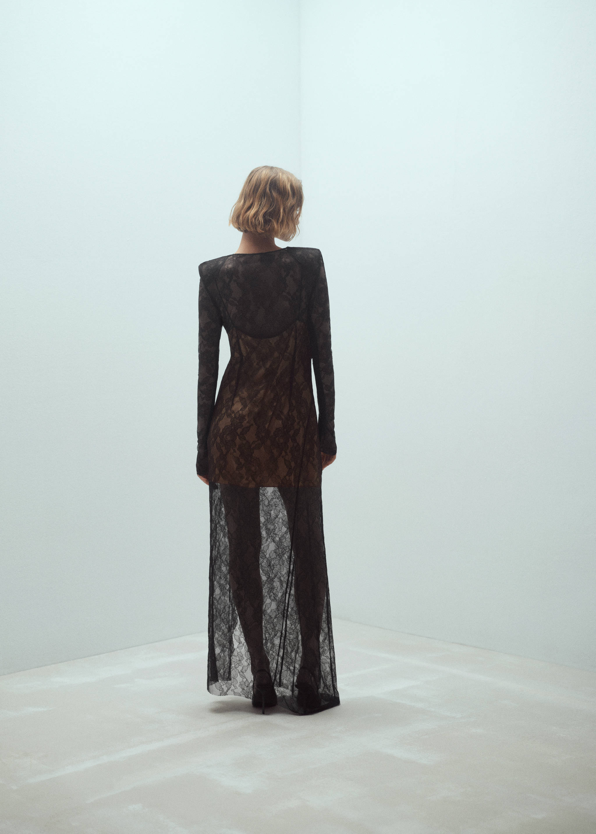 mango slit dress with lace detail Lace dress with flower detail - Women