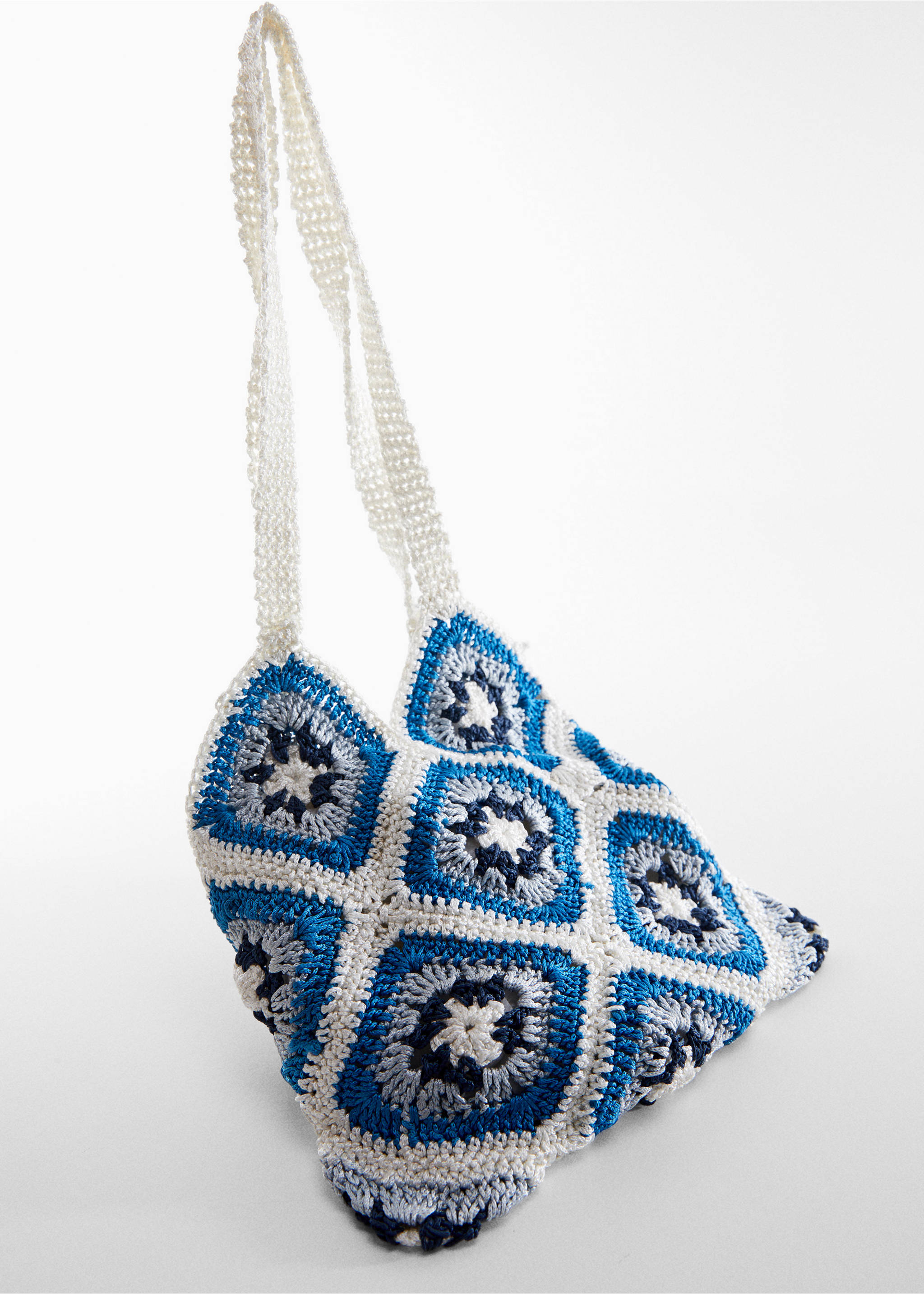 Bucket crochet bag - Details of the article 5, Blue. Ref: 57020043-00.
