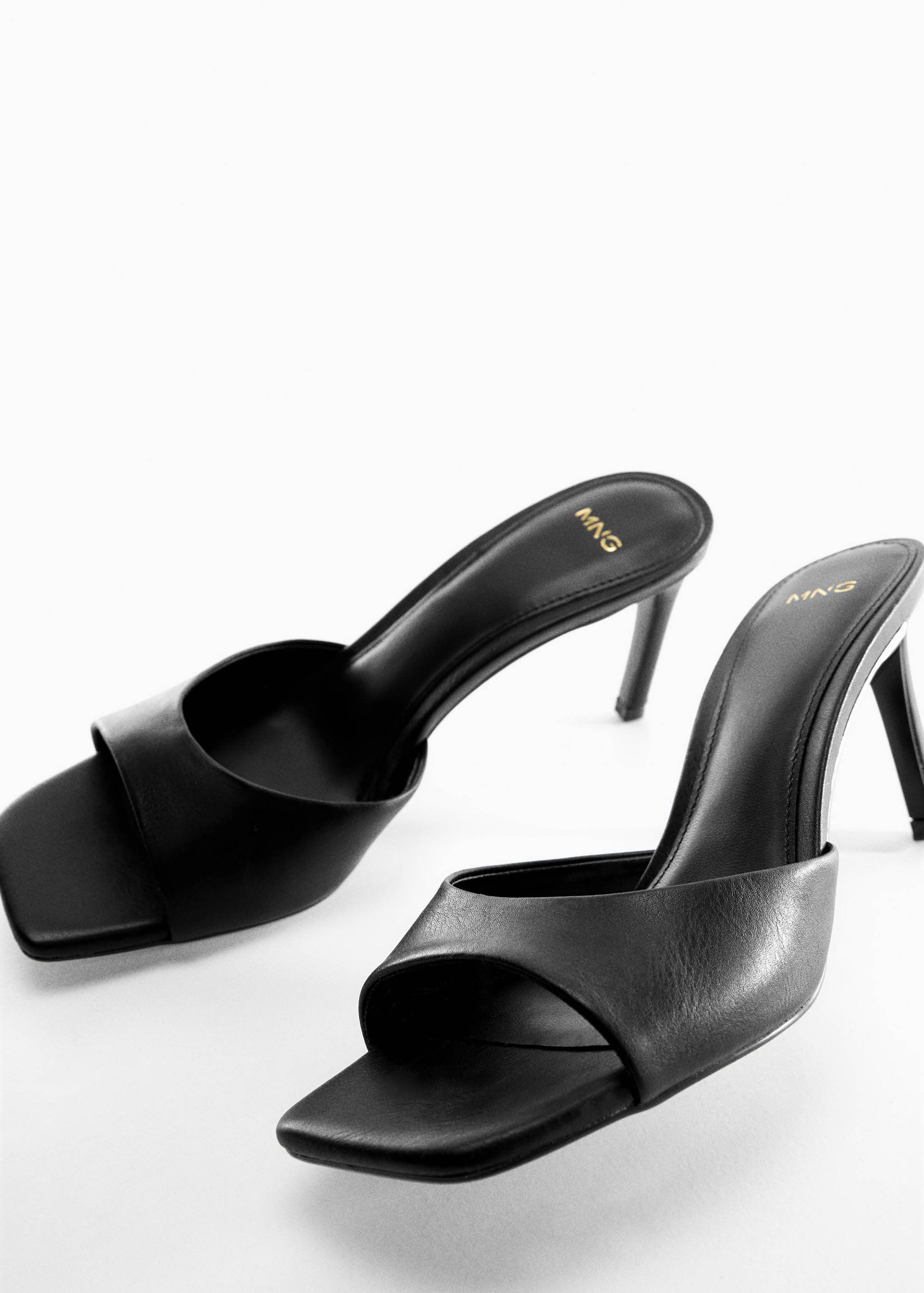Strappy heeled sandals - Details of the article 5