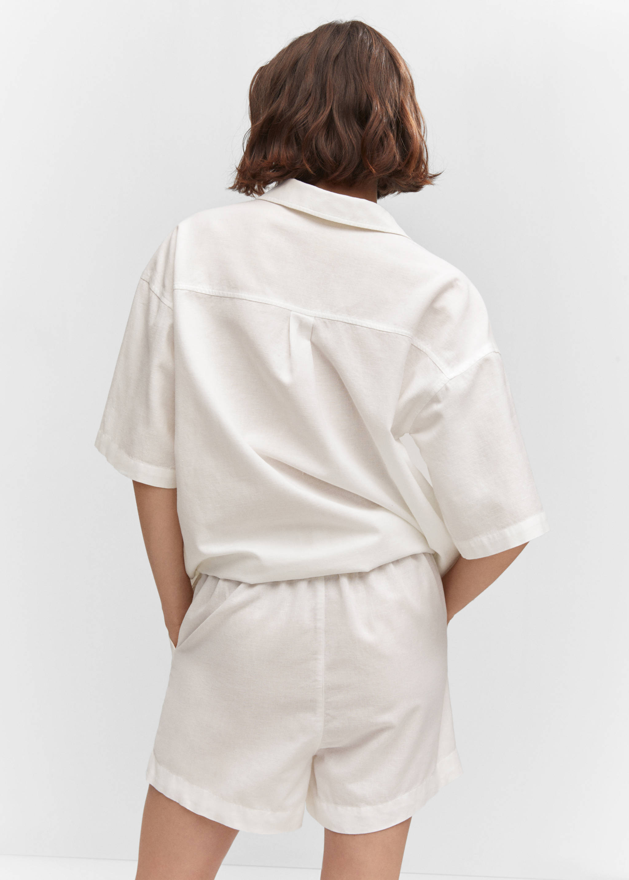 Cotton linen shorts - Reverse of the article