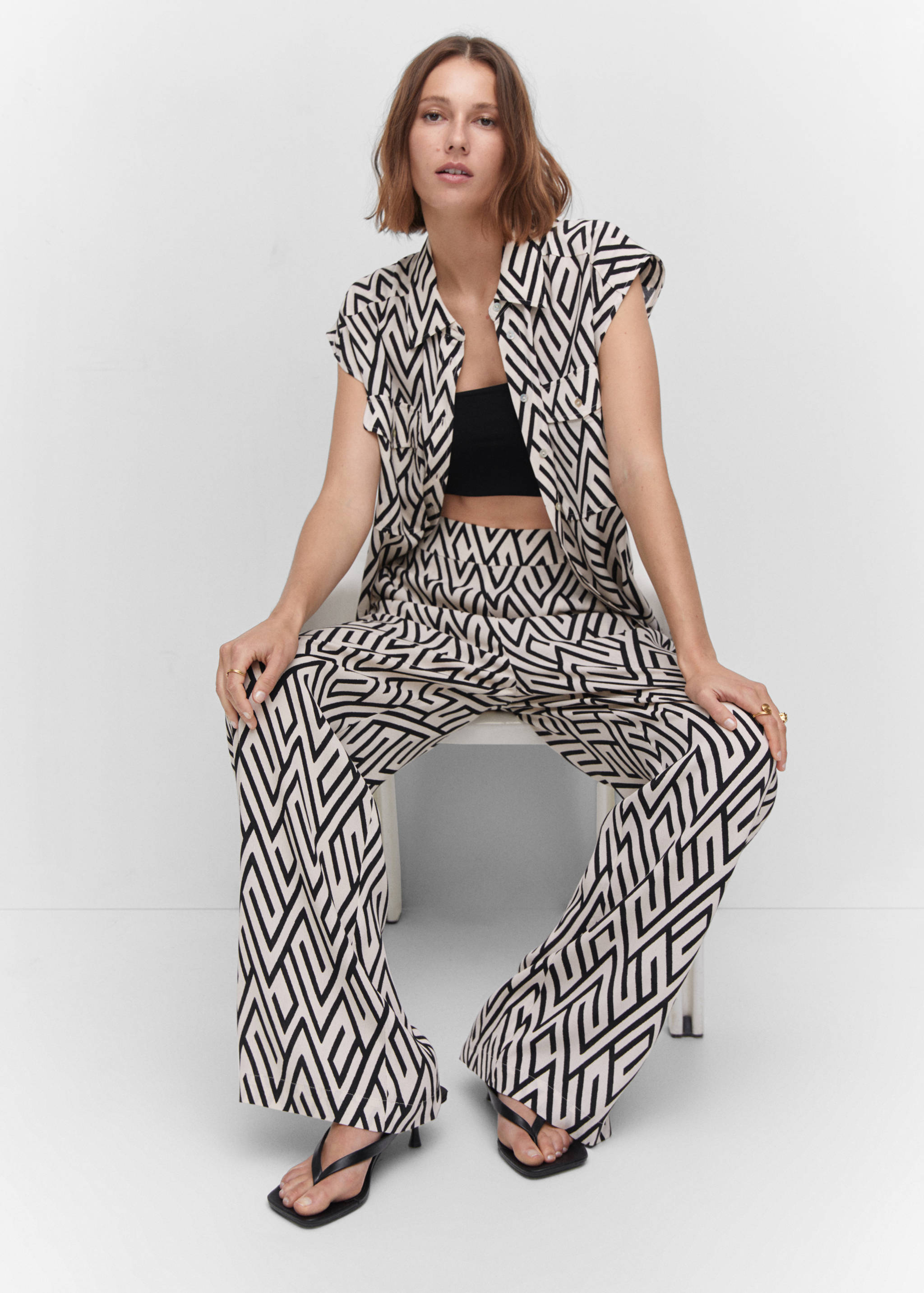 Oversize flowy shirt - Details of the article 2