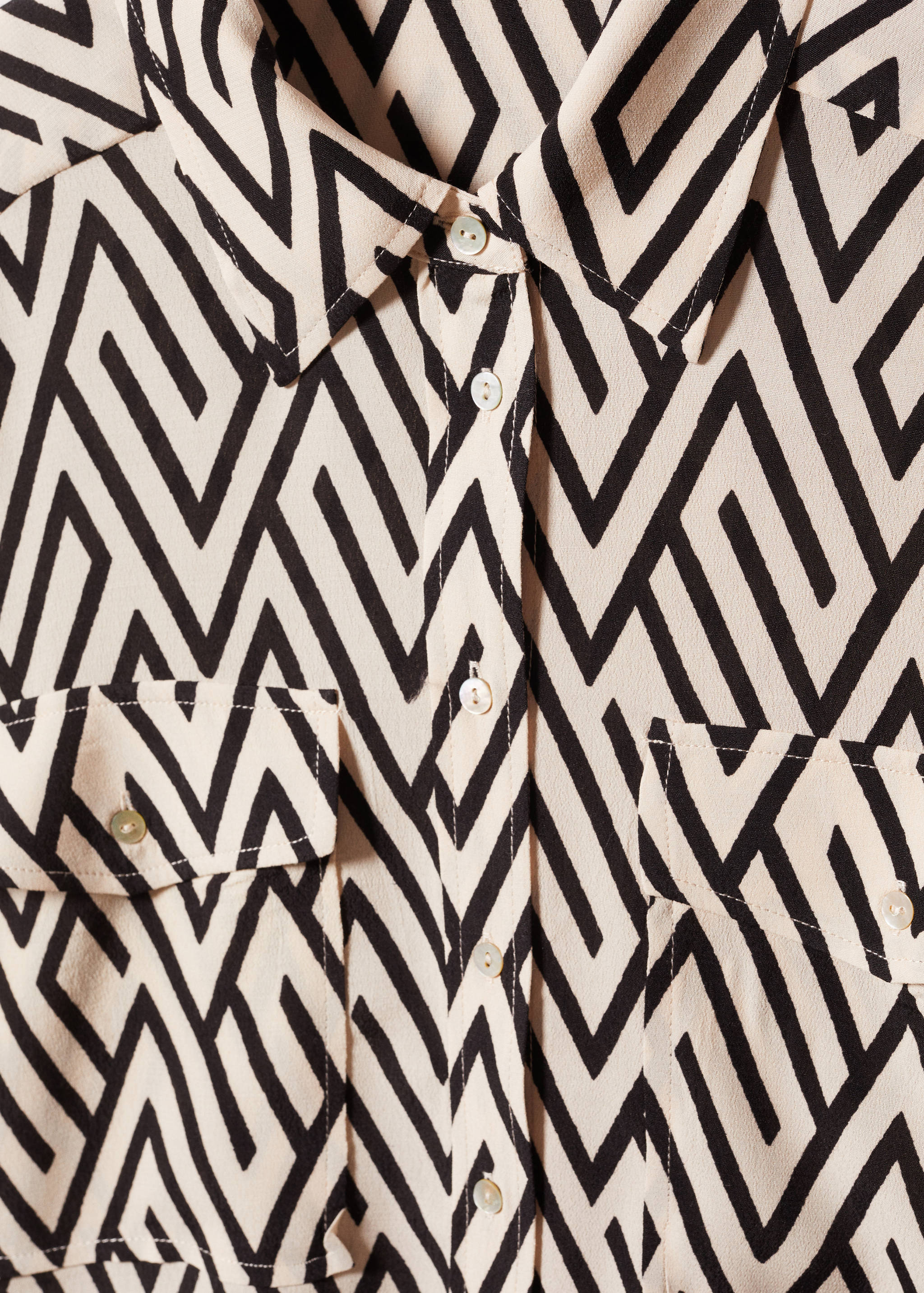 Oversize flowy shirt - Details of the article 8