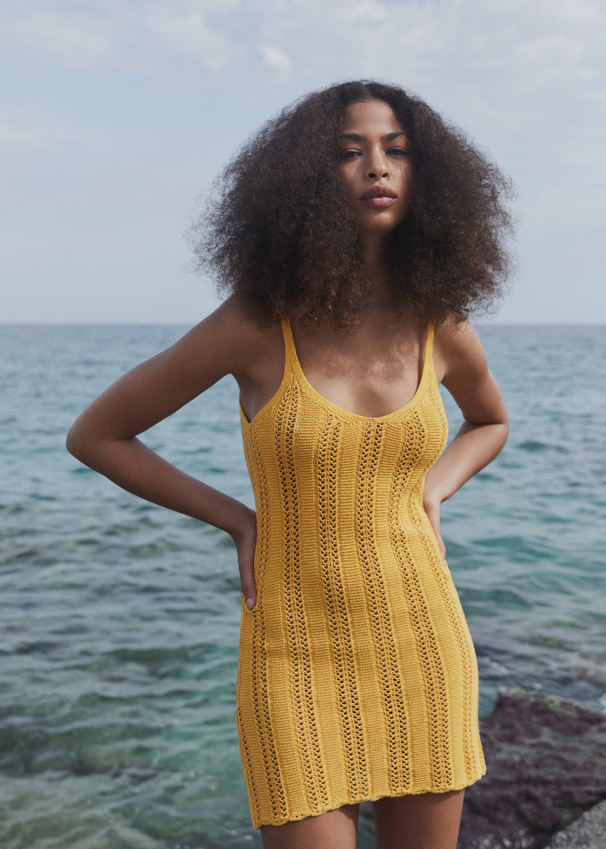 Vestido punto detalle calado - Details of the article 6