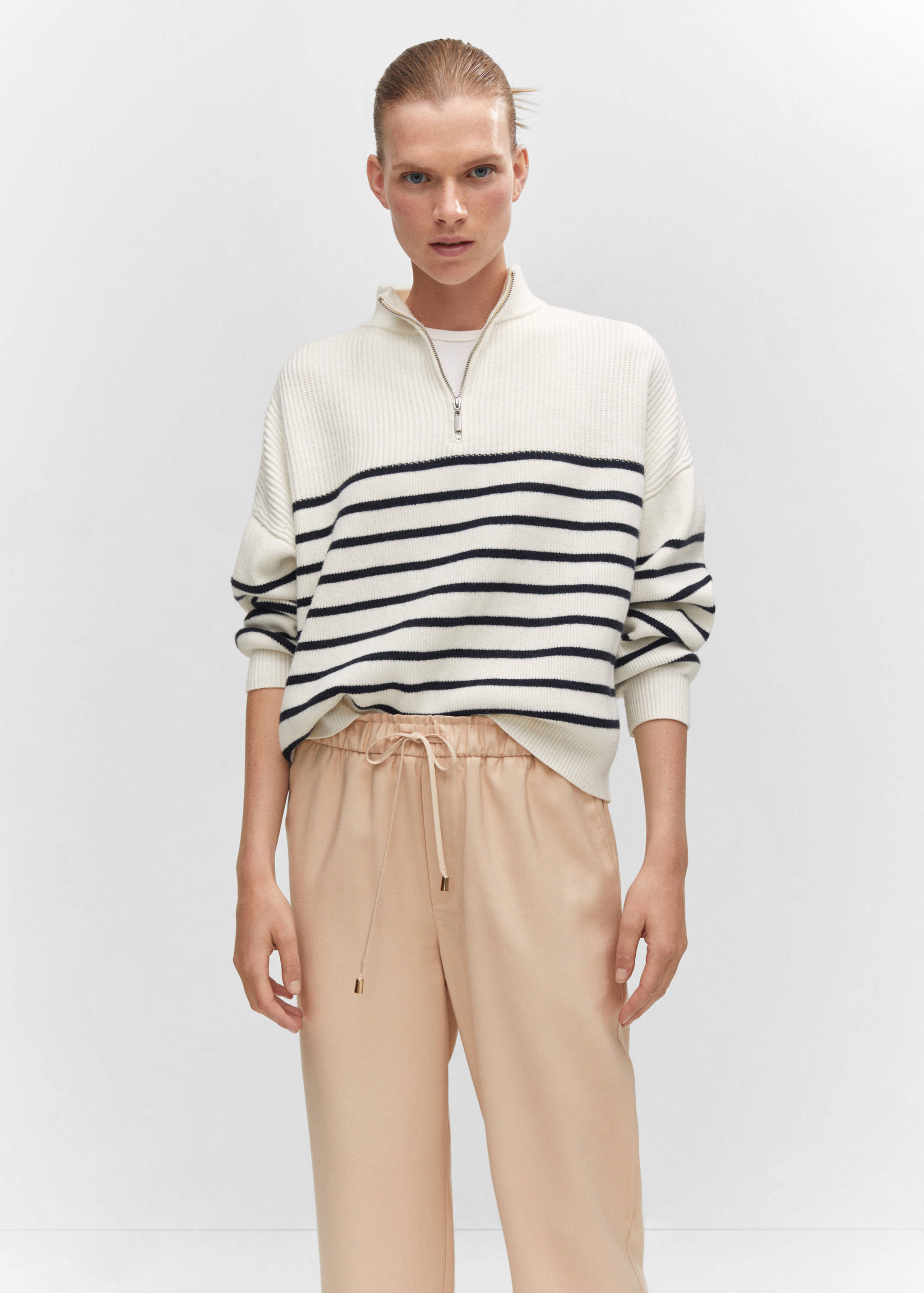 Flowy straight-fit pants with bow - Details of the article 1