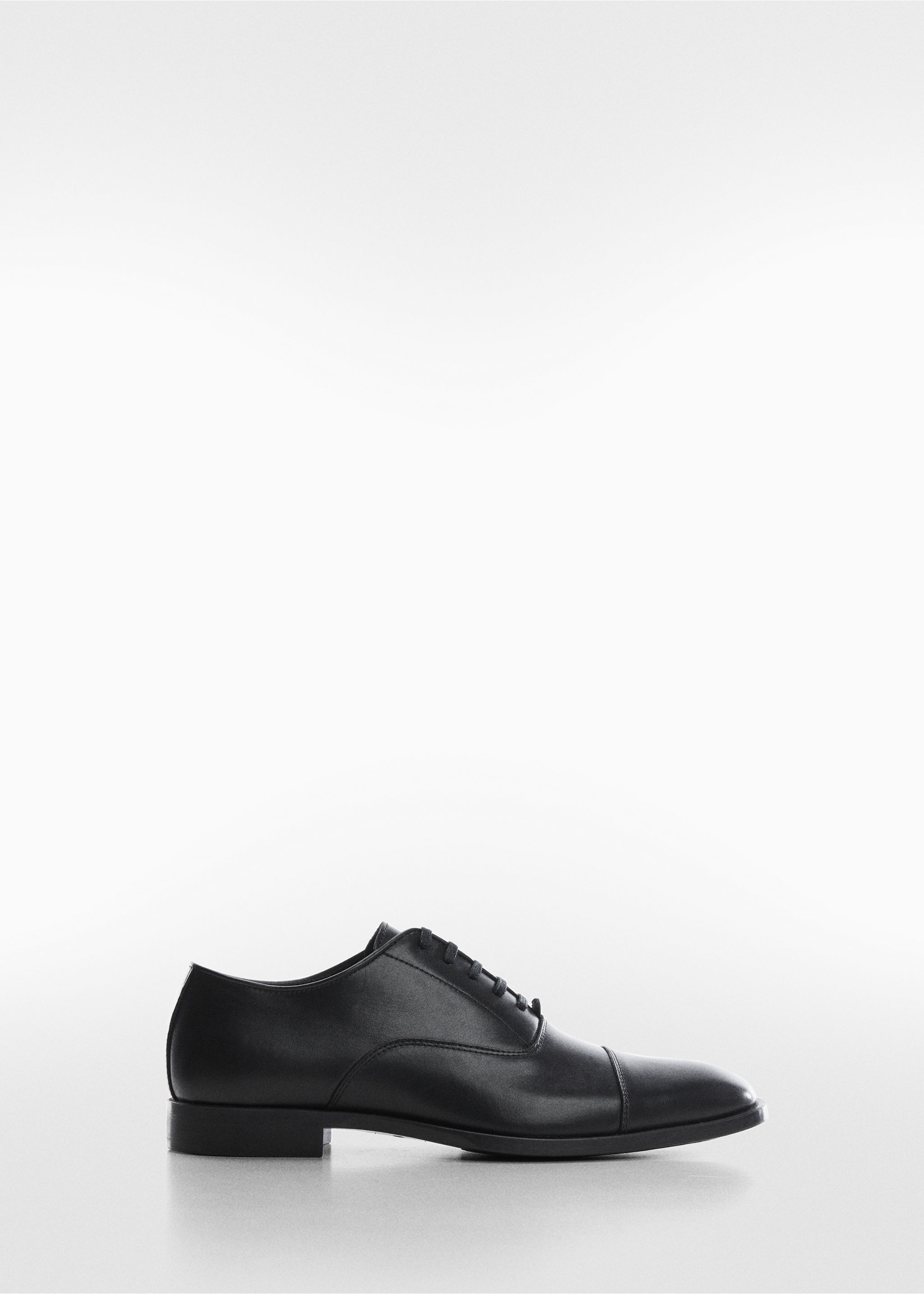 Chaussures costume simili-cuir forme allongée - Article sans modèle