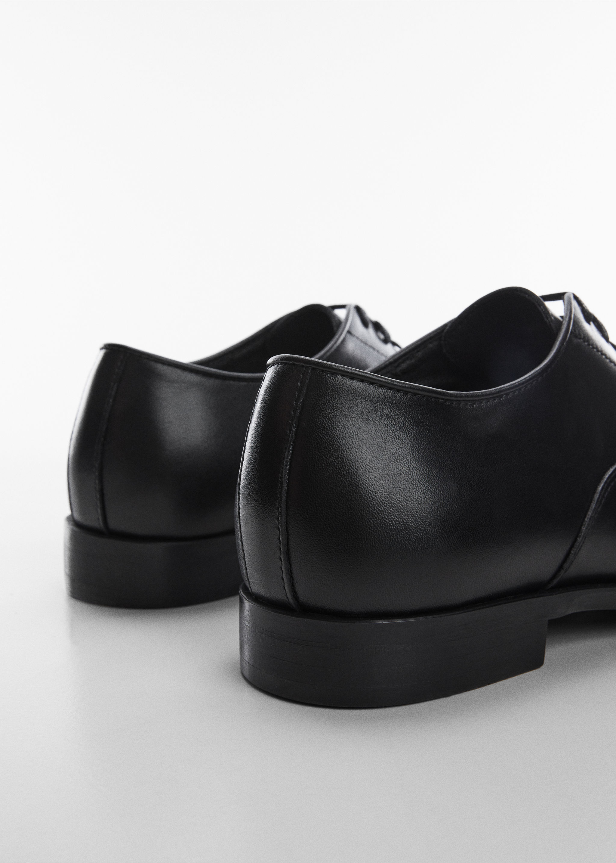 Chaussures costume simili-cuir forme allongée - Détail de l'article 2
