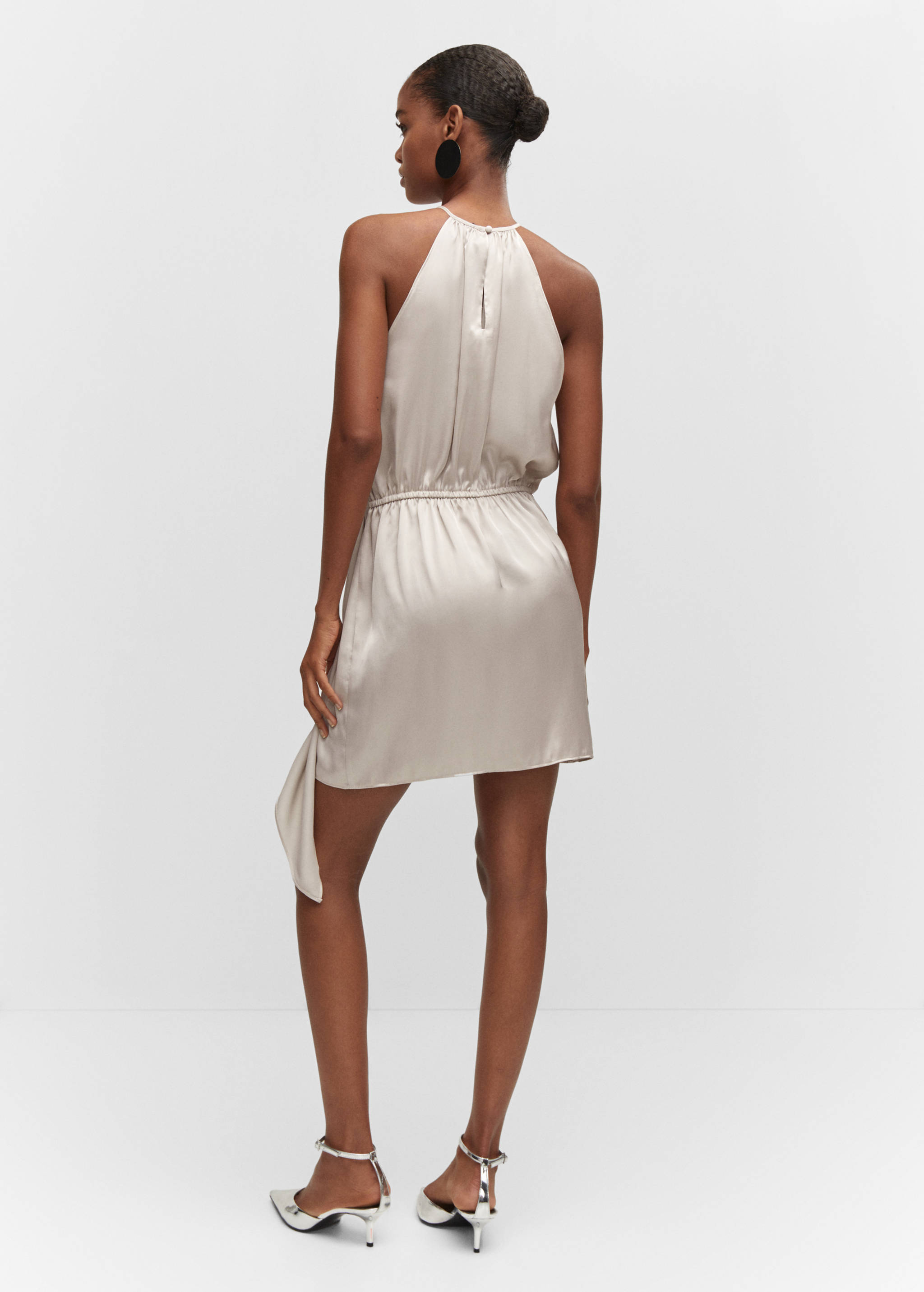 Vestido satinado cuello halter - Reverso del artículo