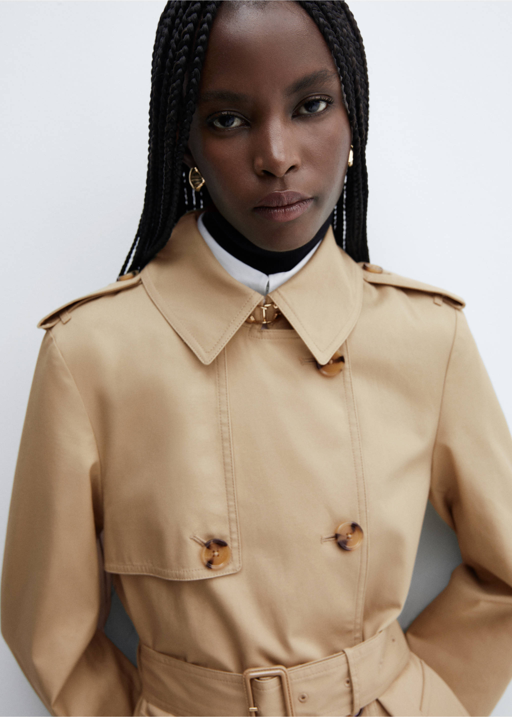 Classic trench coat with belt - Details of the article 4, Medium Brown. Ref: 57023725-00.
