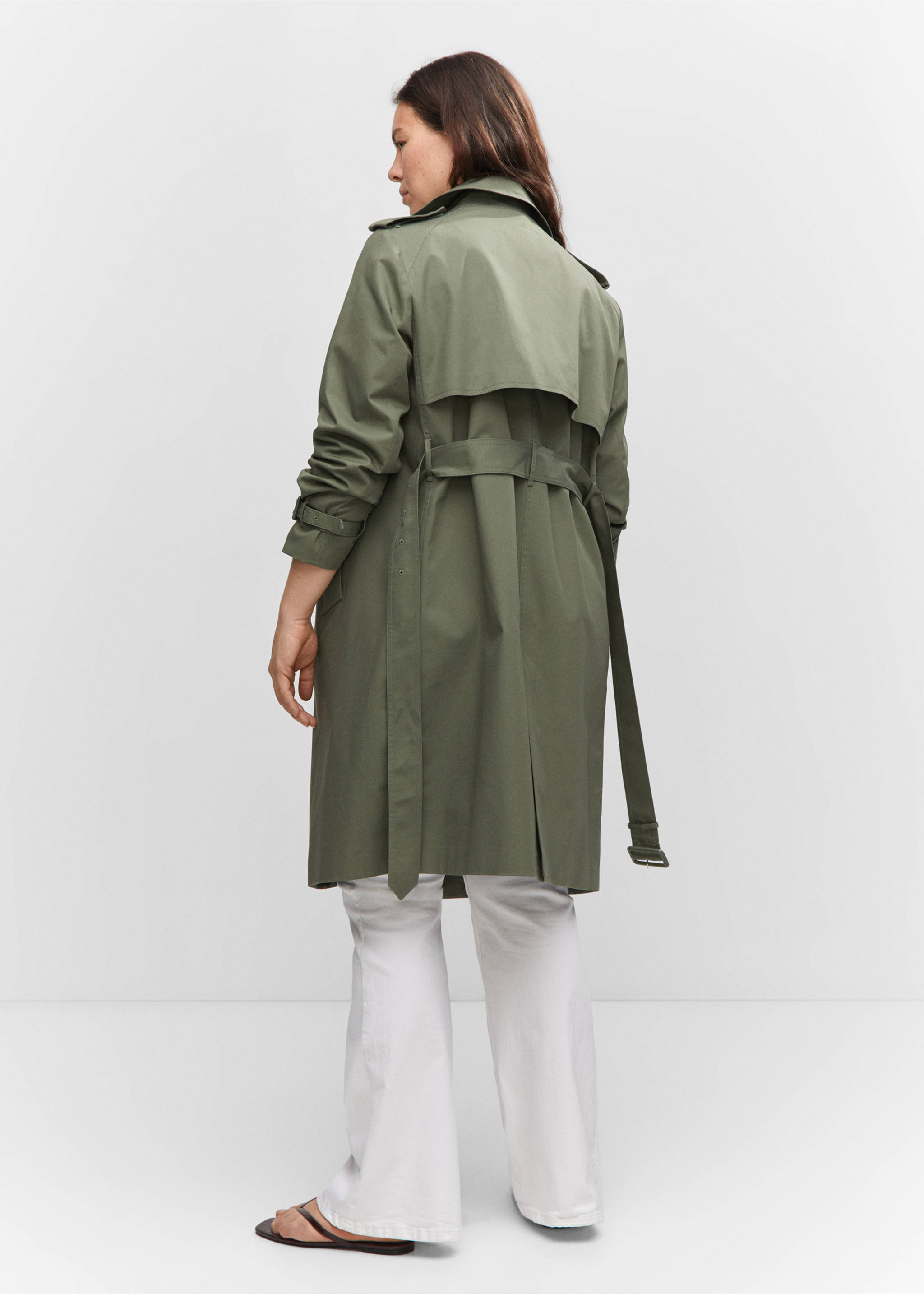 Classic trench coat with belt - Details of the article 4, Khaki. Ref: 57023725-00.