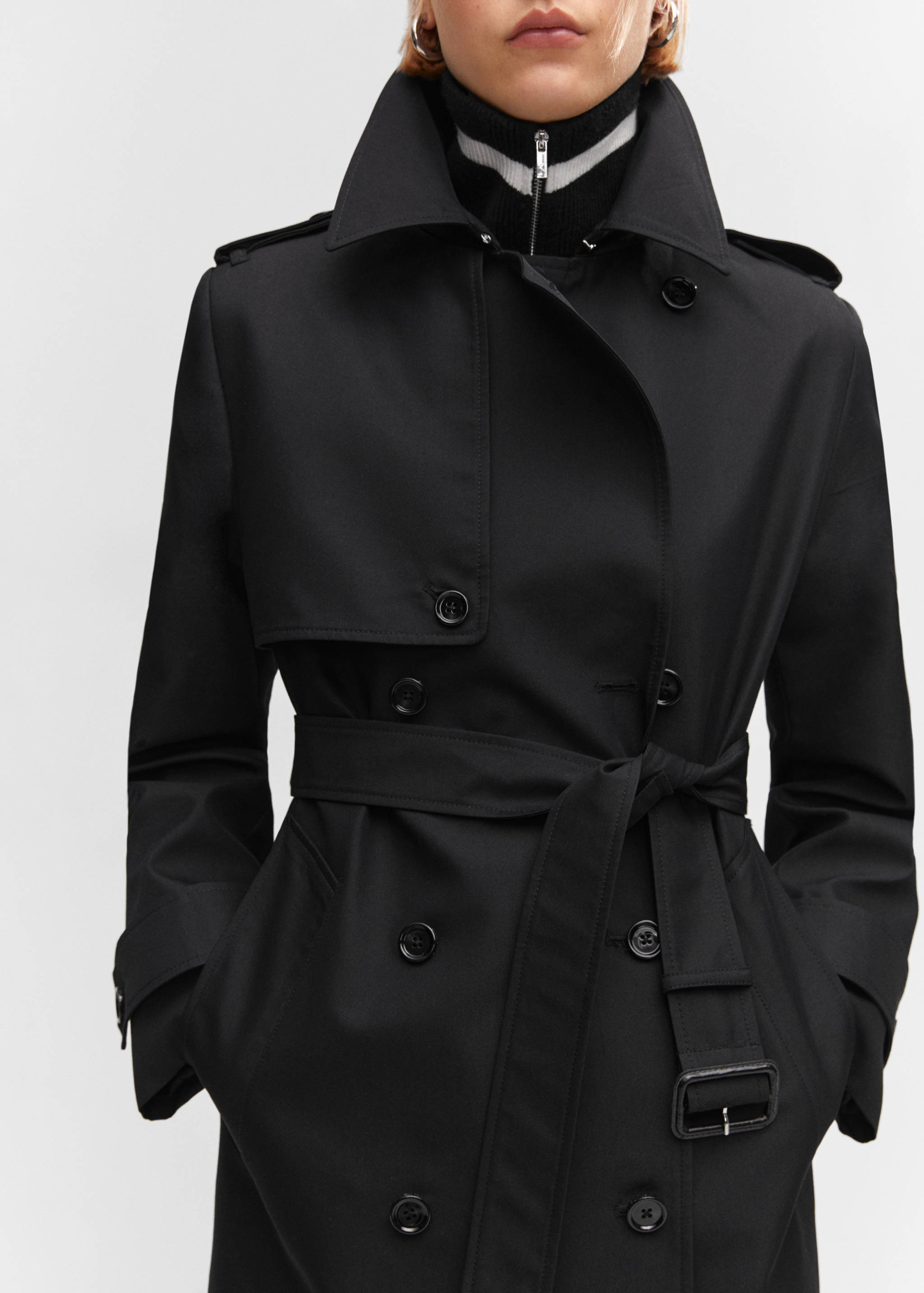 Waterproof double-breasted trench coat - Details of the article 3