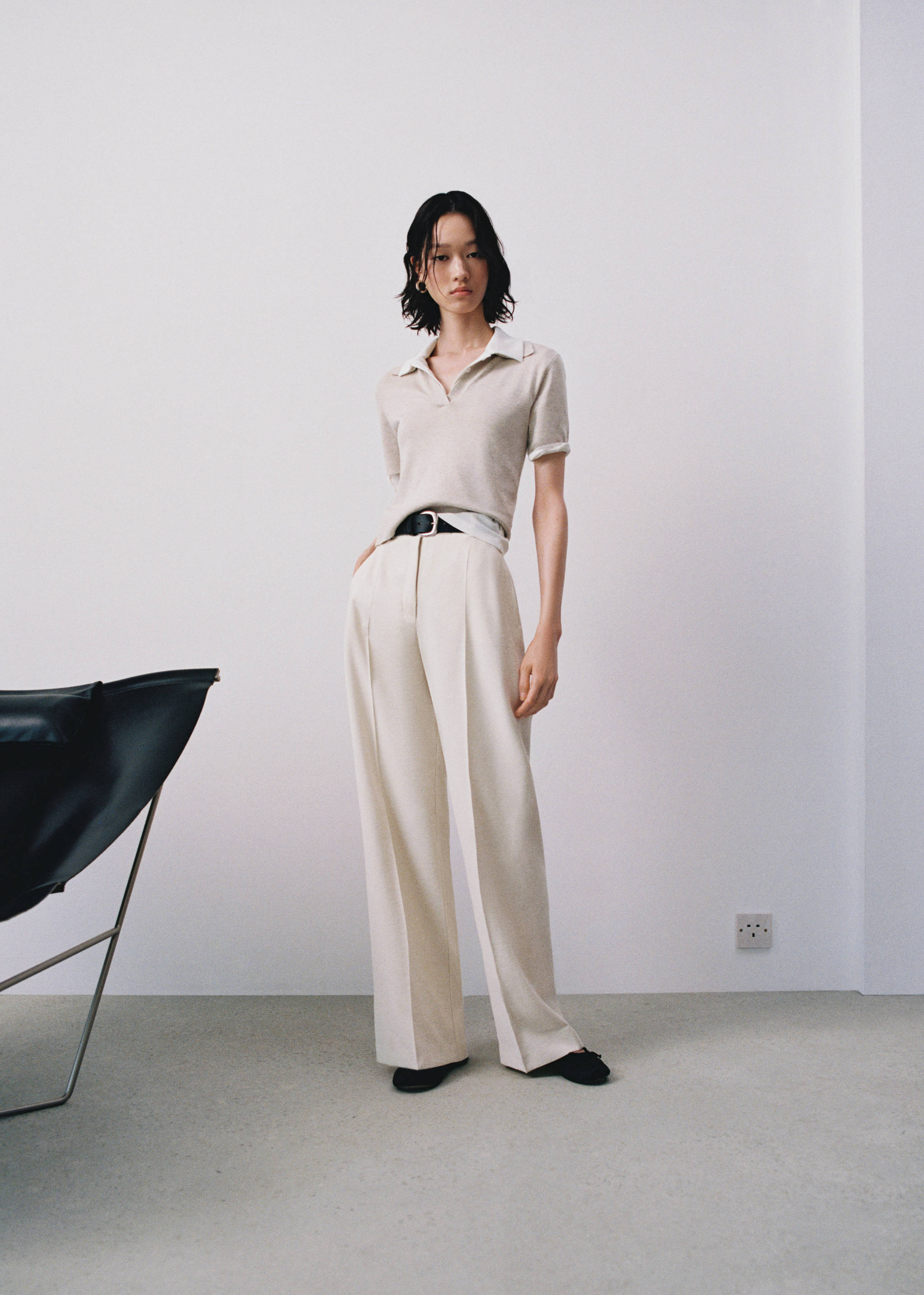 Low-waist wide leg trousers - Details of the article 6