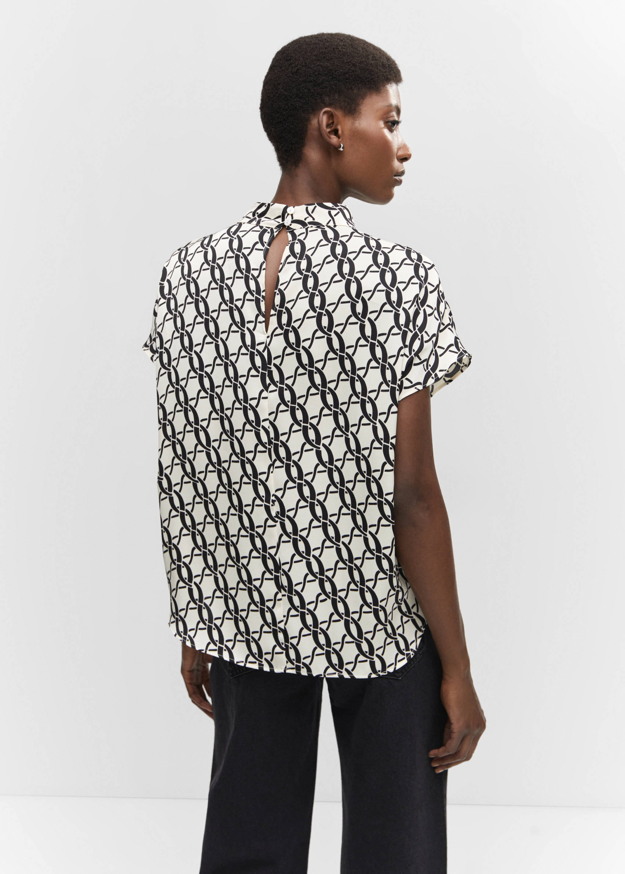 Chain print blouse - Reverse of the article