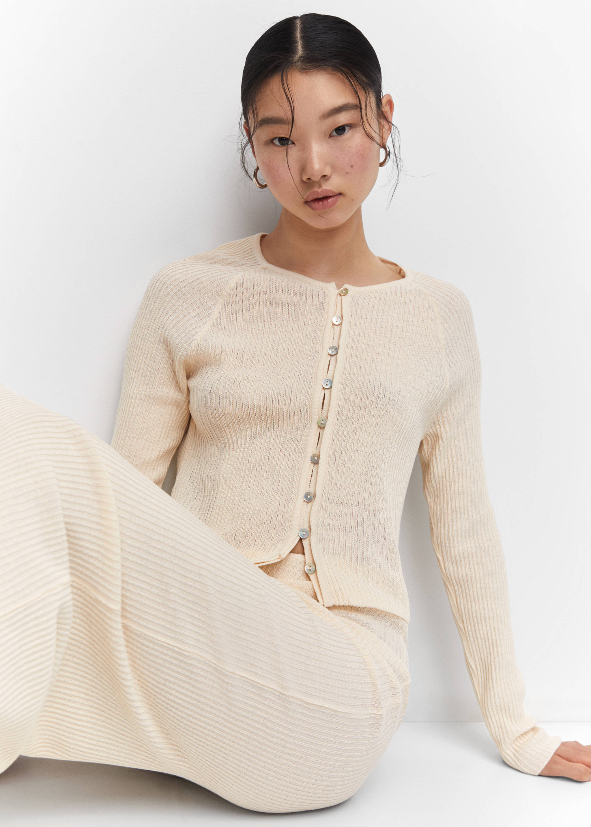 Button knit cardigan - Details of the article 2