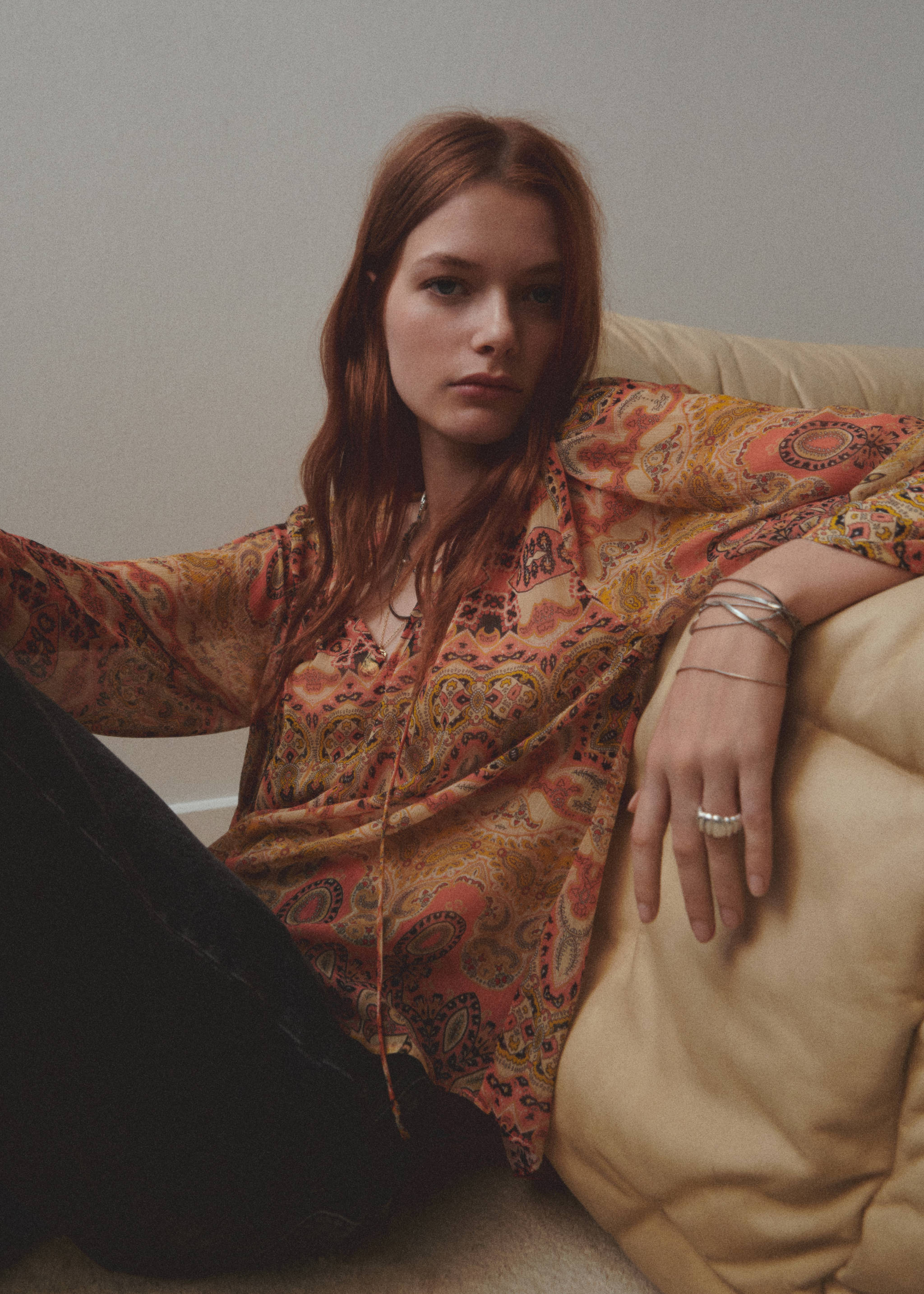 Printed blouse with tie closure - Details of the article 3
