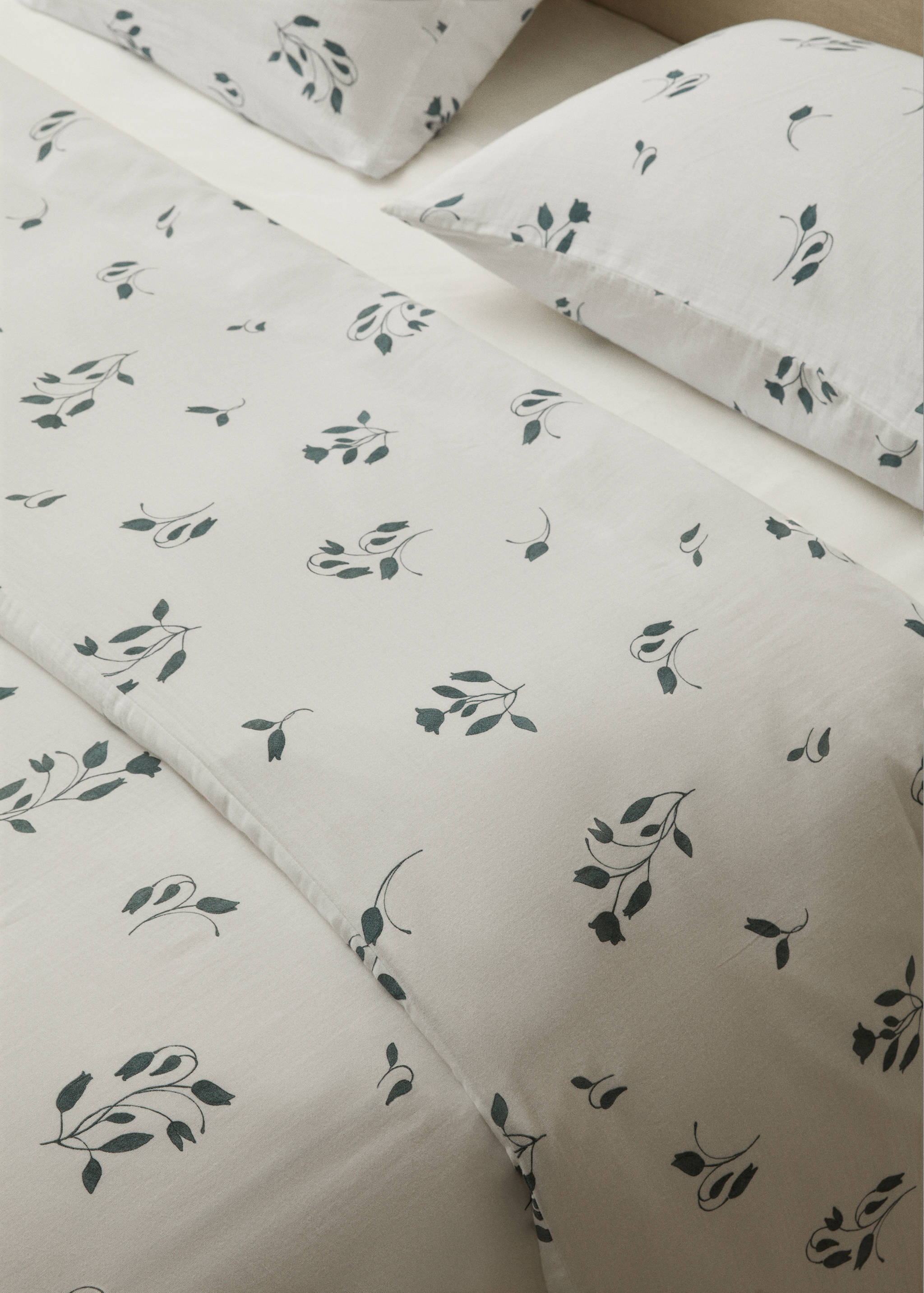 Floral embroidered duvet cover Single bed - Details of the article 8