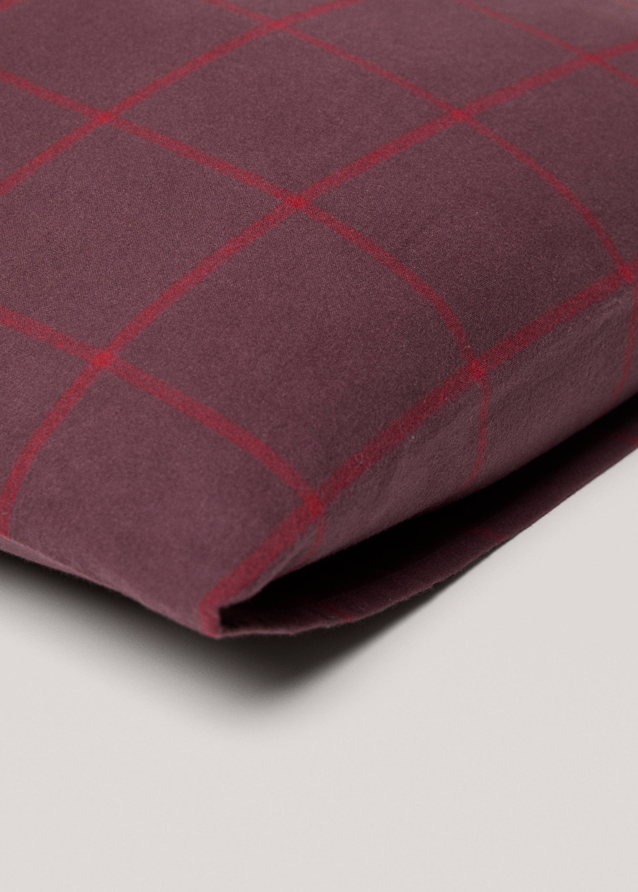 Μαξιλαροθήκη φανέλα καρό 60x60 εκ - Λεπτομέρεια του προϊόντος 1