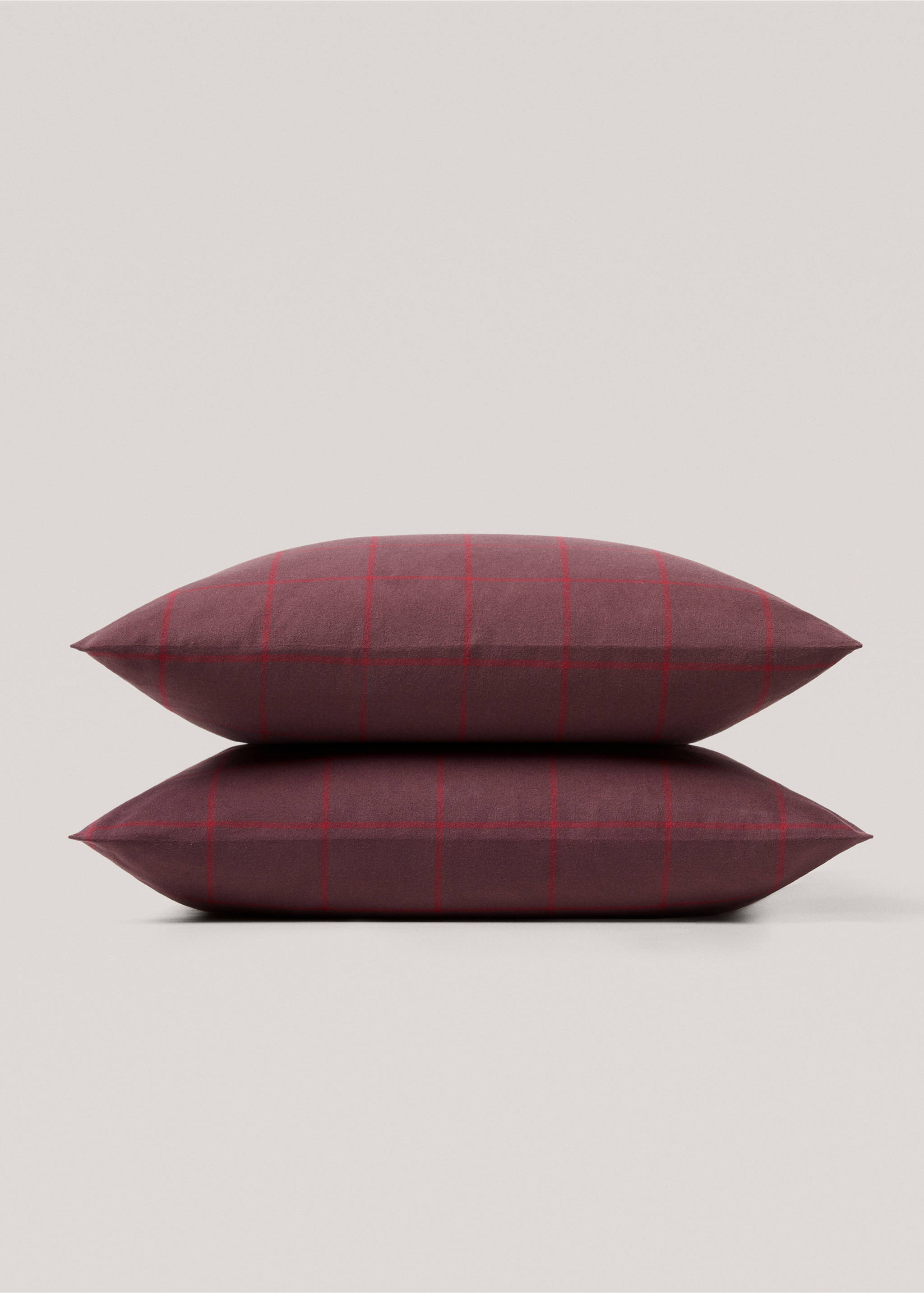 Rutigt örngott i flanell 60x60 cm - Detaljer om artikeln 3, Vin. Ref: 57024055-00.