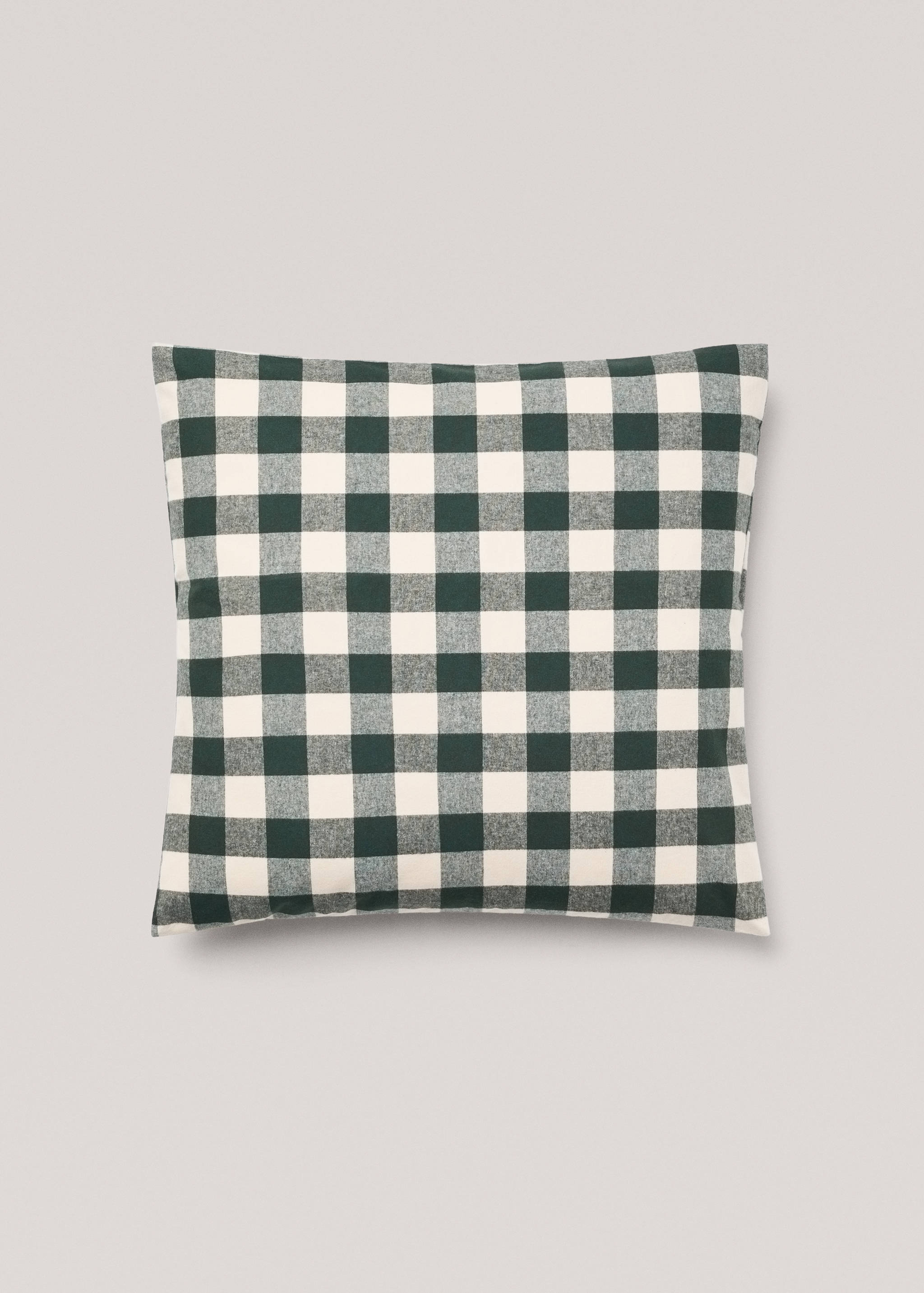 Checked design flannel pillow case 60x60cm (Pack of 2) - Article without model
