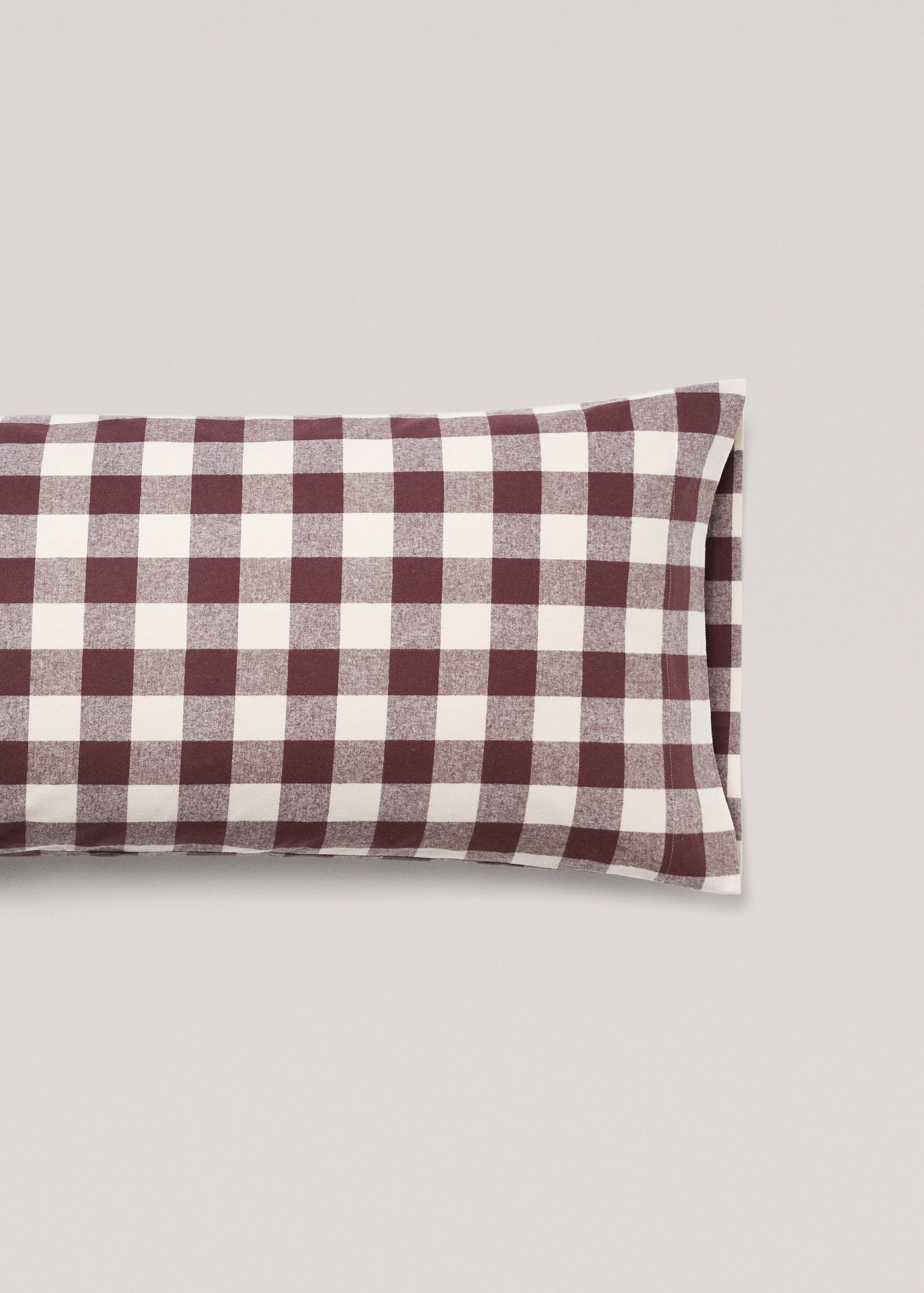 Tvåfärgat rutigt örngott flanell 45x110cm - Artikel utan modell