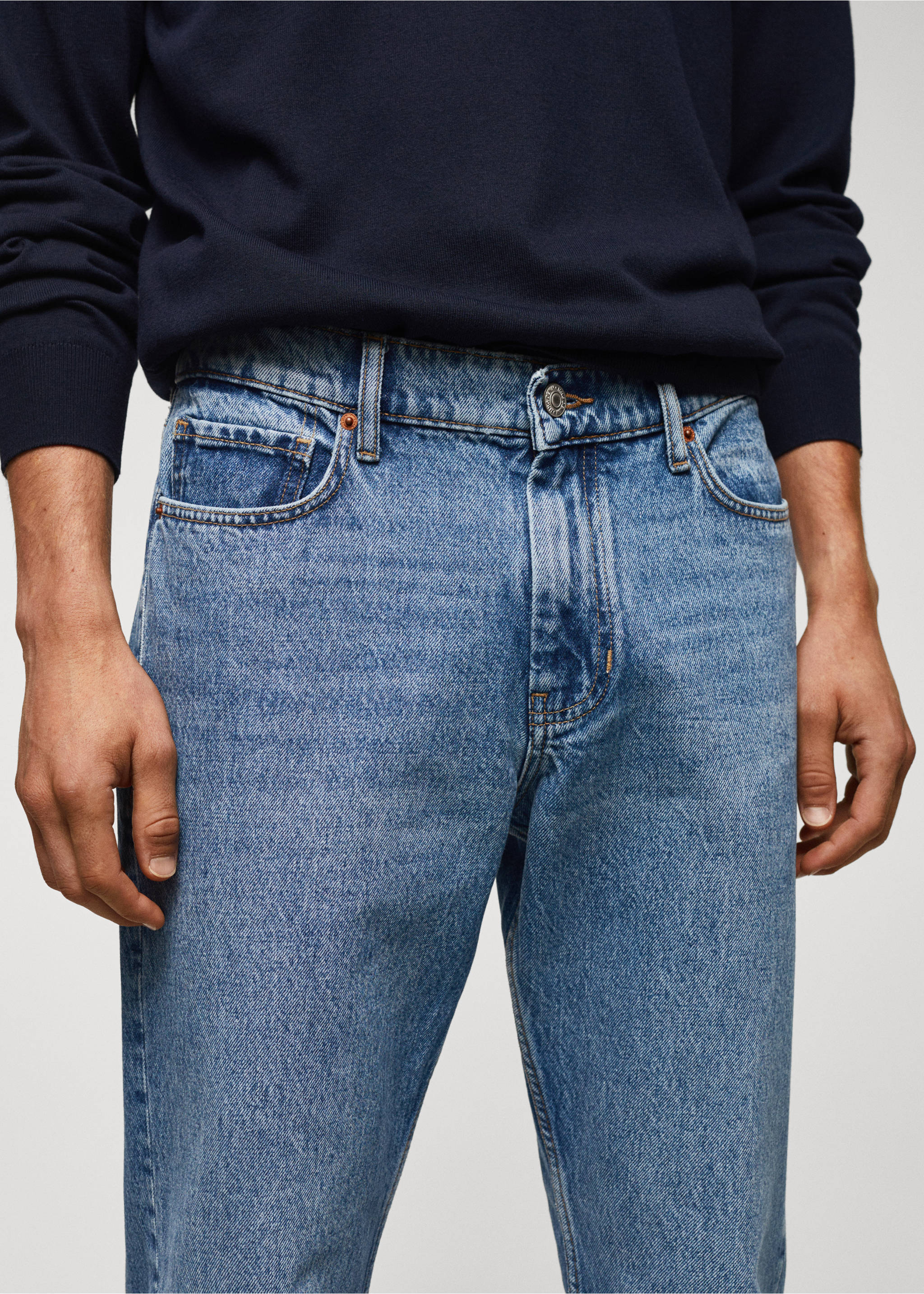 Bob straight-fit jeans - Details of the article 1, Medium Blue. Ref: 57024393-00.