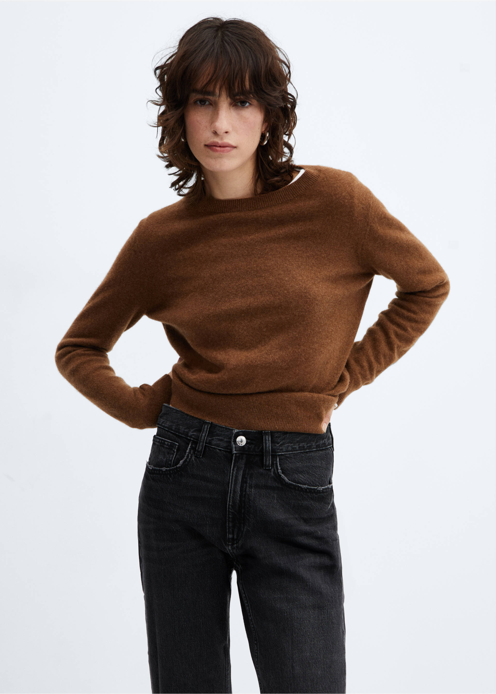 Mid-rise straight jeans - Details of the article 1, Black denim. Ref: 57024405-00.