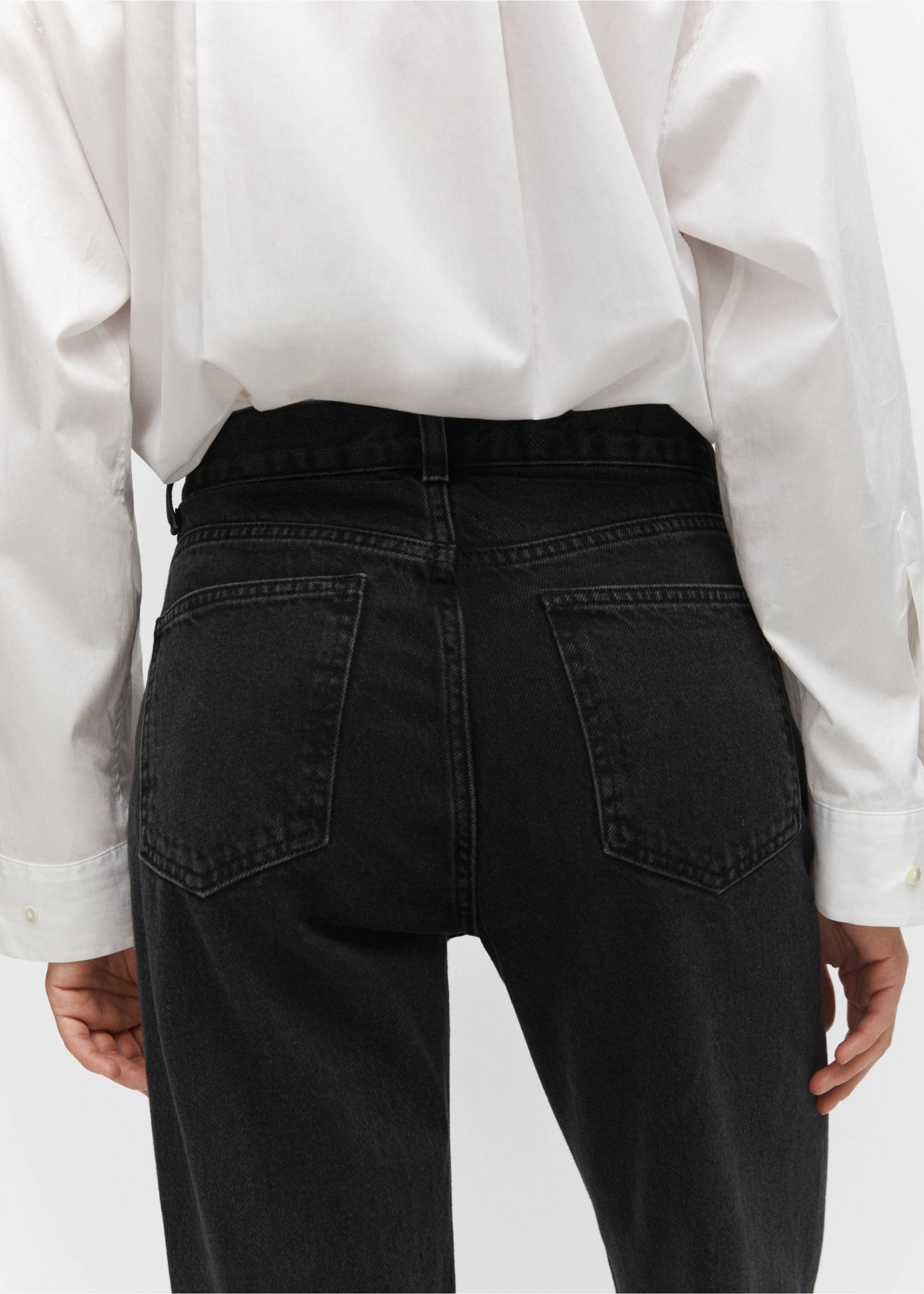 Mid-rise straight jeans - Details of the article 4, Black denim. Ref: 57024405-00.