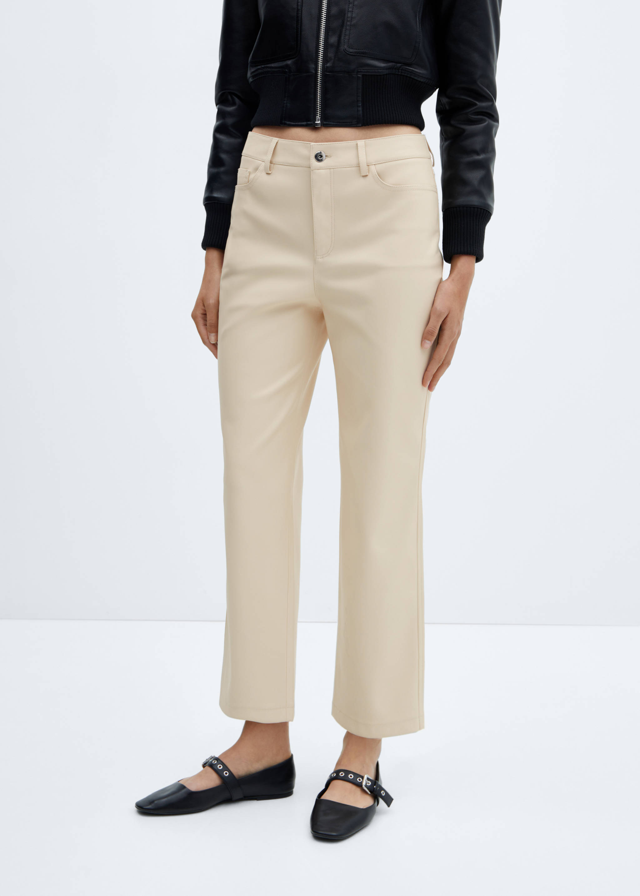 Pantalon droit cuir synthétique - Plan moyen