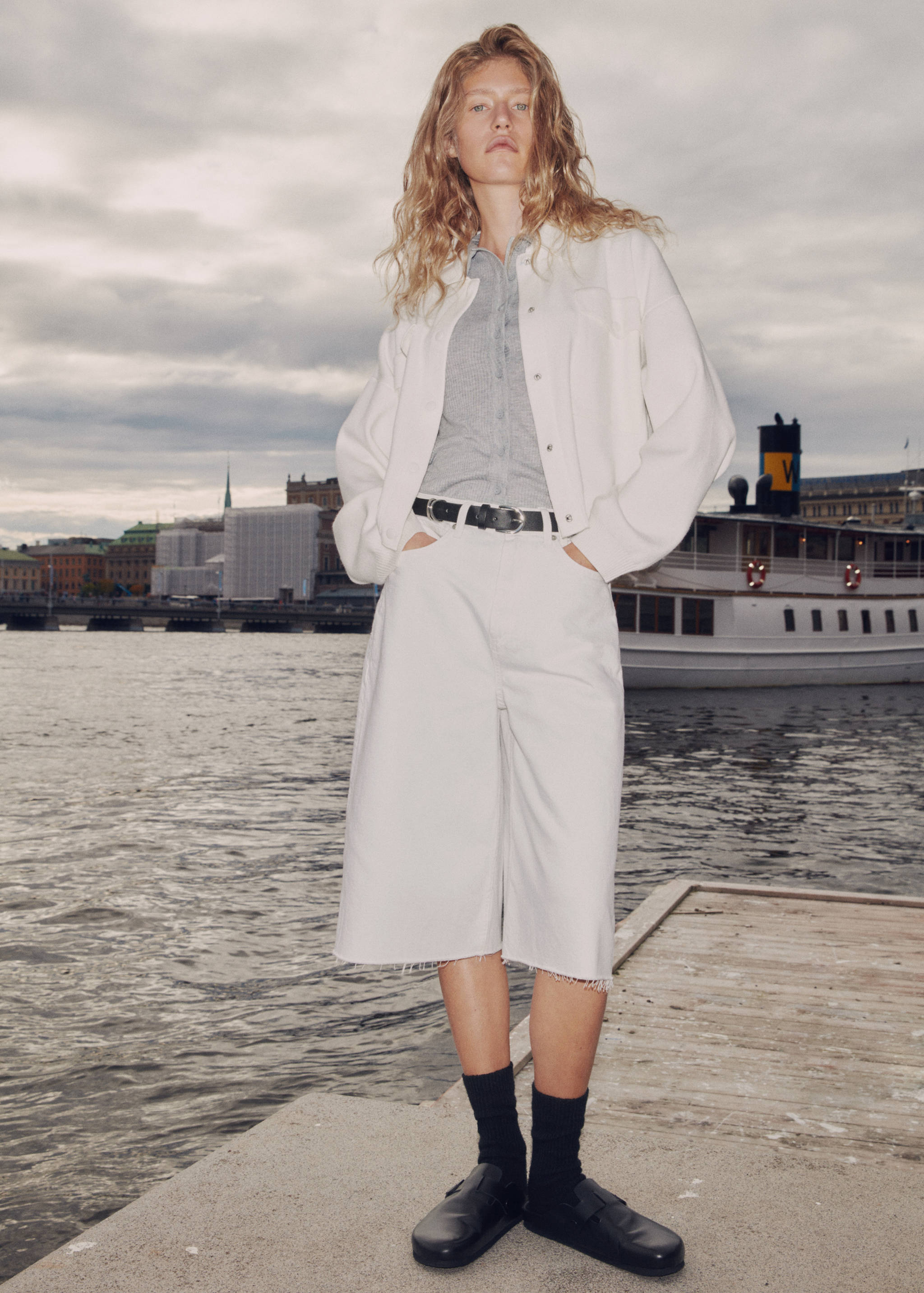 Leather clogs with buckle - General plane