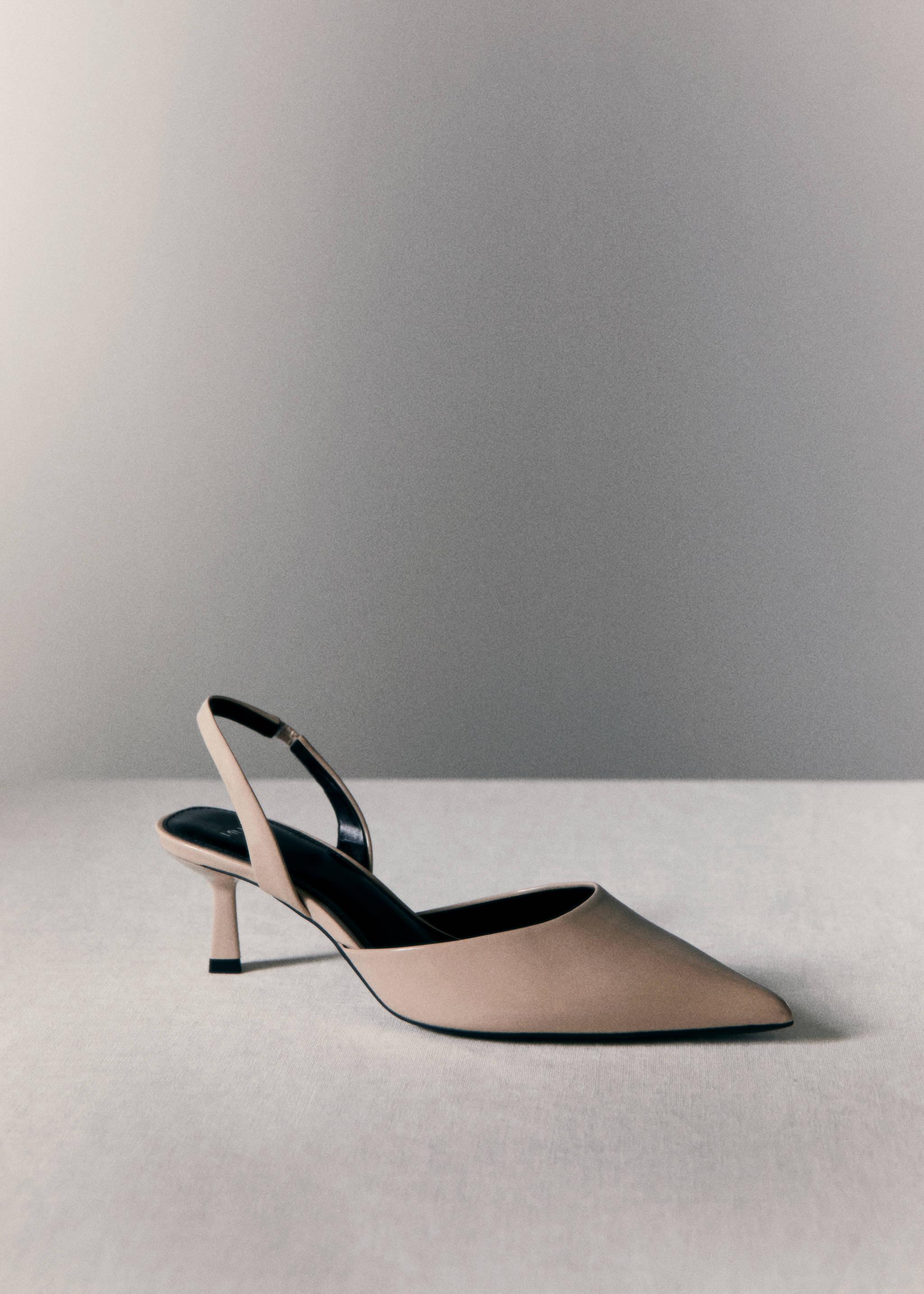 Pantofi cu toc fără călcâi - Detaliu al articolului 9