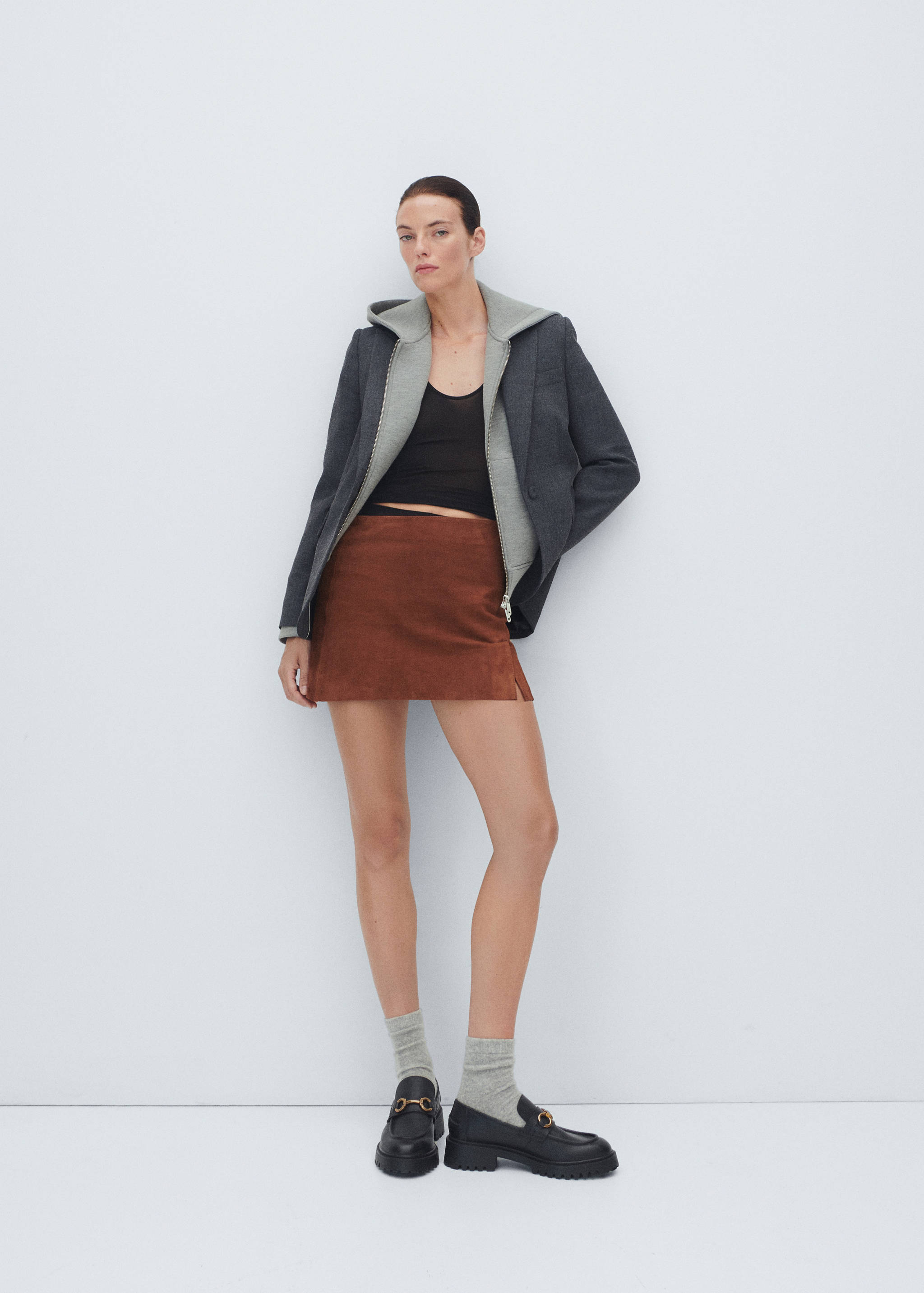 Leather moccasin with track sole - General plane, Black. Ref: 57024779-00.