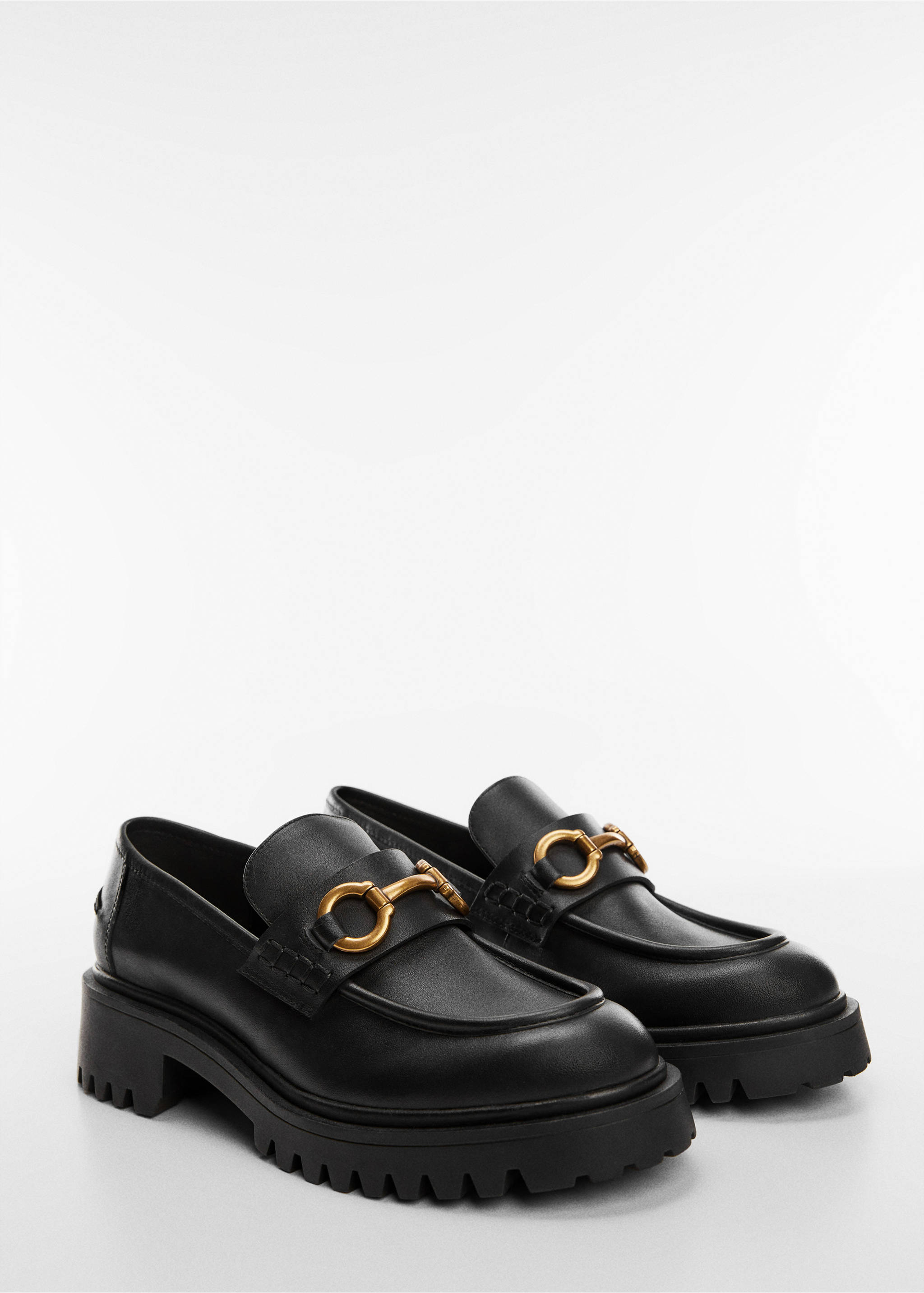 Leather moccasin with track sole - Medium plane, Black. Ref: 57024779-00.